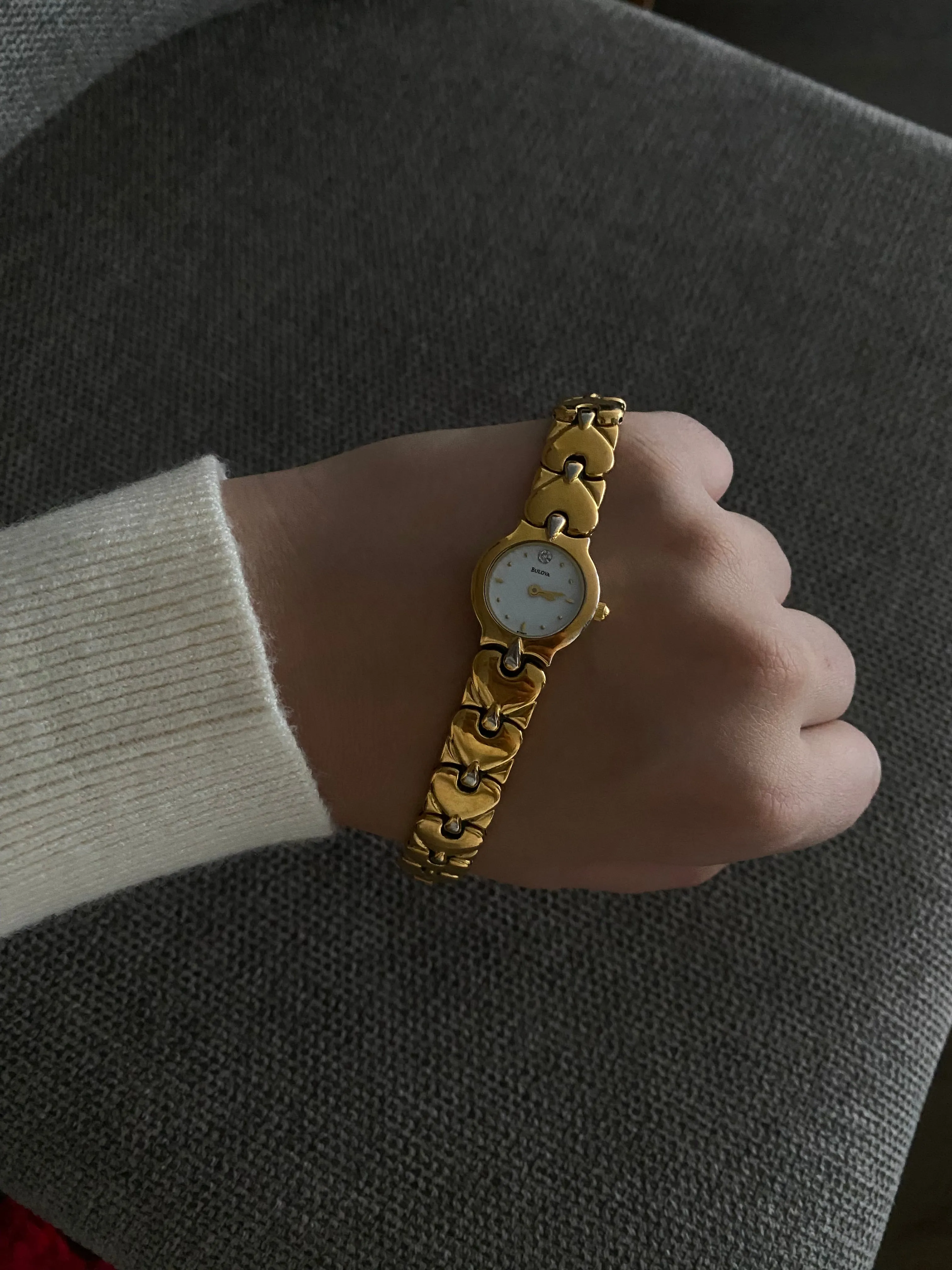 Rare Vintage T8 1998 Gold Plated Bulova Hearts Ladies Watch