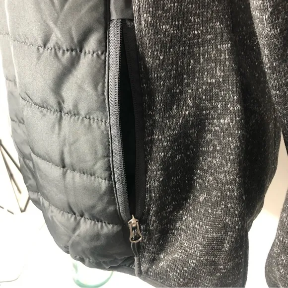 Reebok Black &amp; Black Heather Fleece Women’s Puffer Jacket Medium