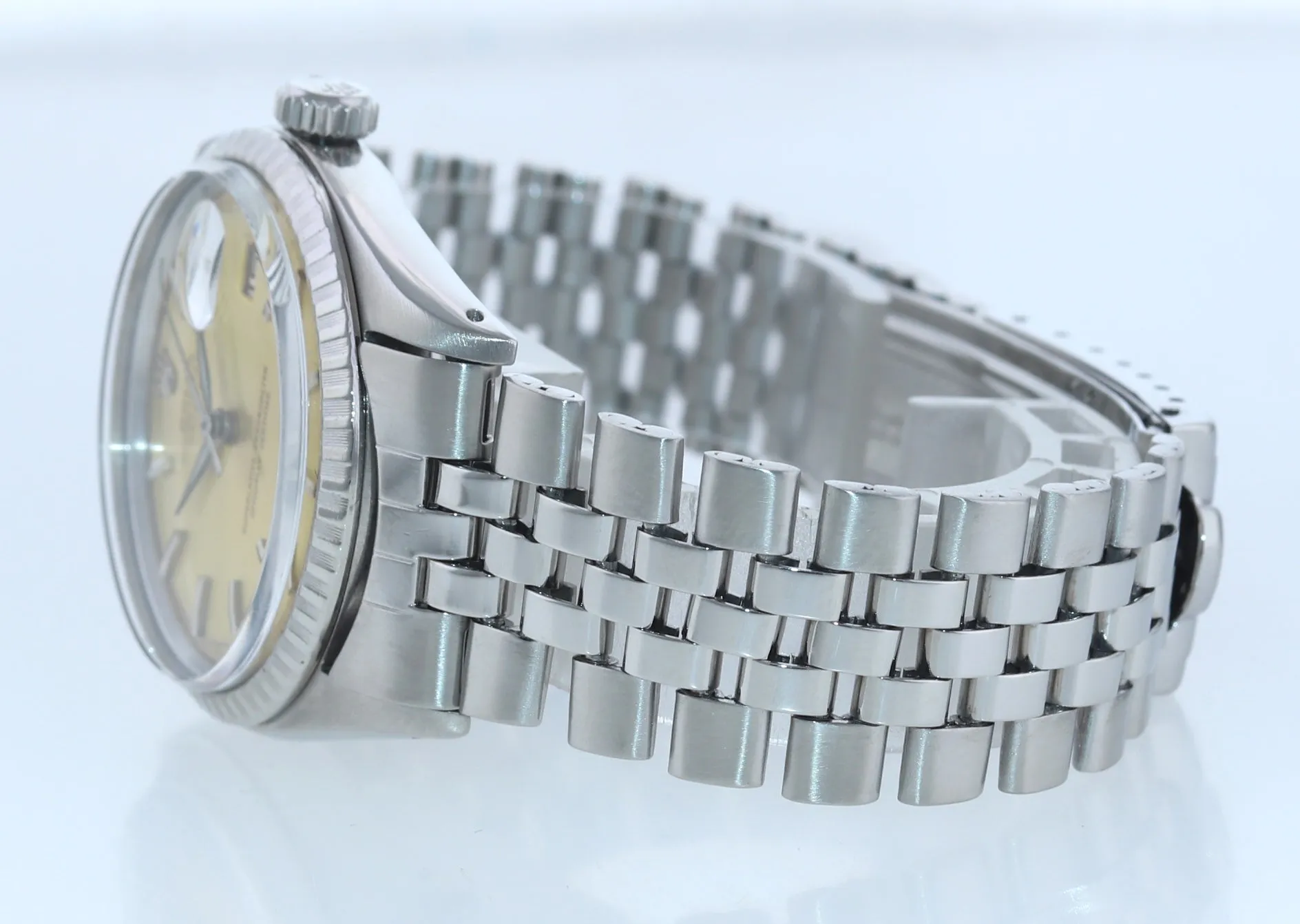 Rolex DateJust 1603 Steel Silver Jubilee Band Date Fluted 36mm Watch Box