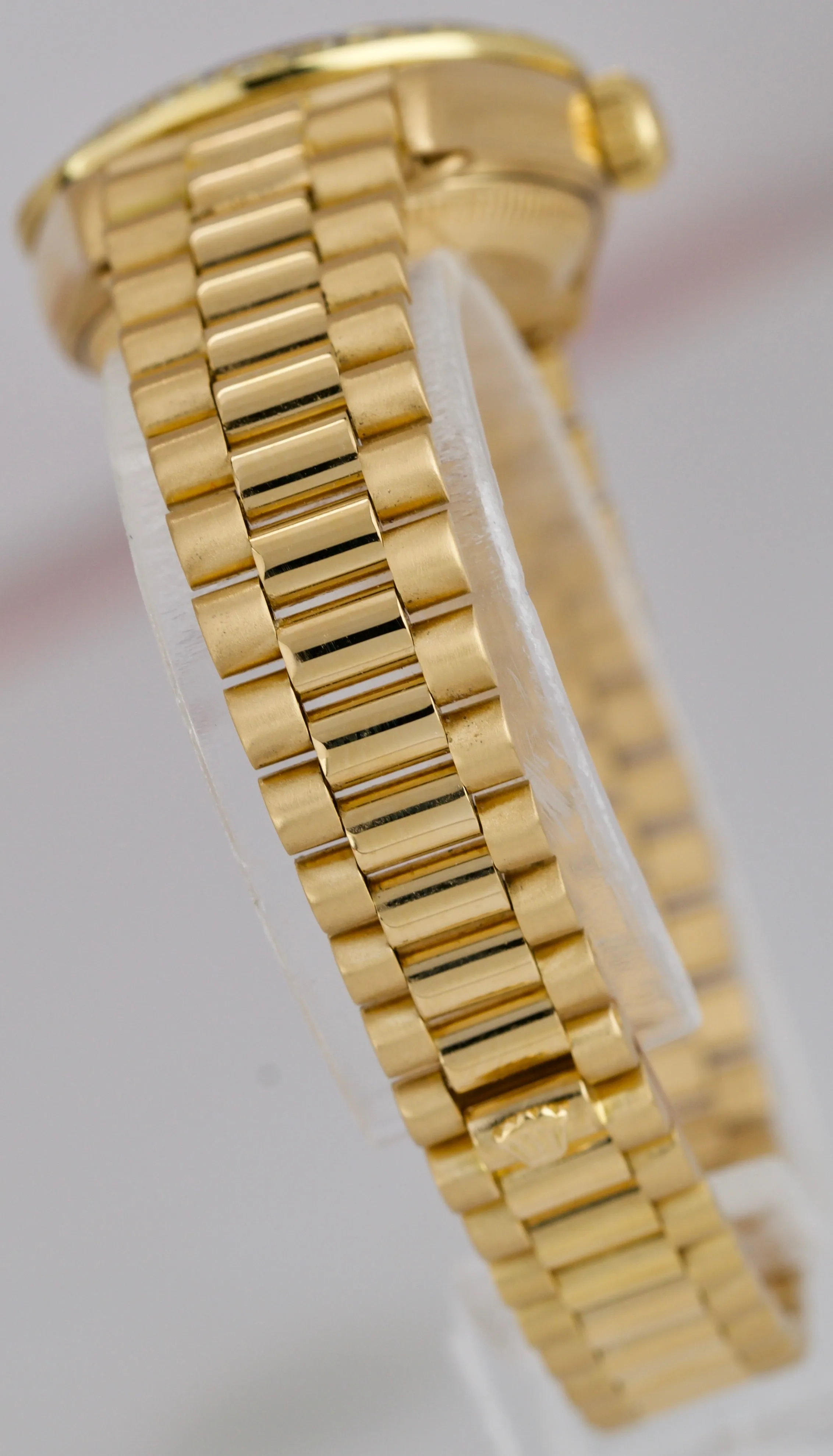 Rolex DateJust President 26 Diamond Bezel Blue Dial 18K Yellow Gold Watch 69178