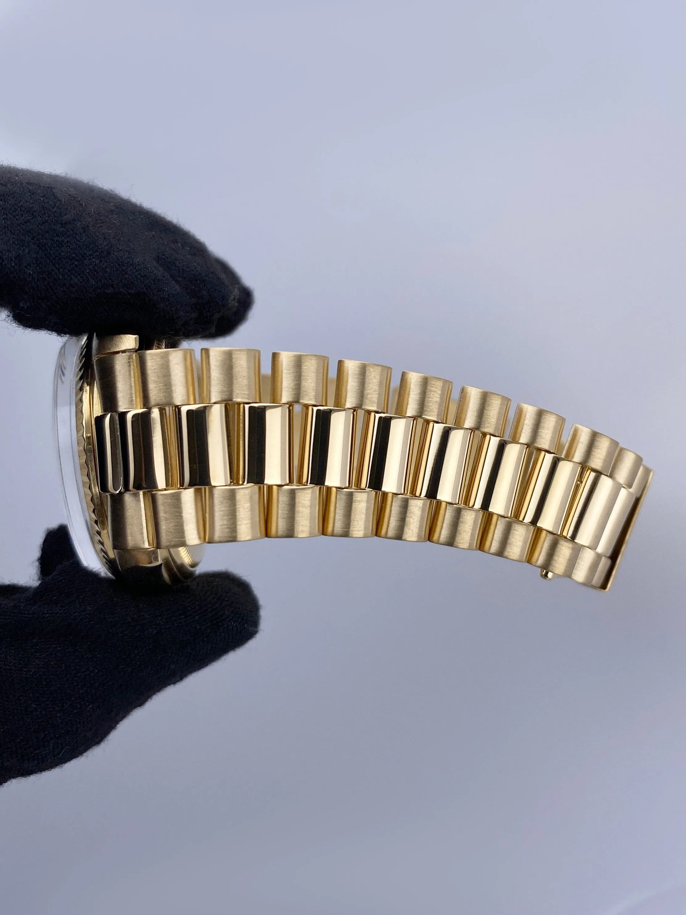 Rolex Day Date 1803 Silver Dial 18K Yellow Gold Mens Watch
