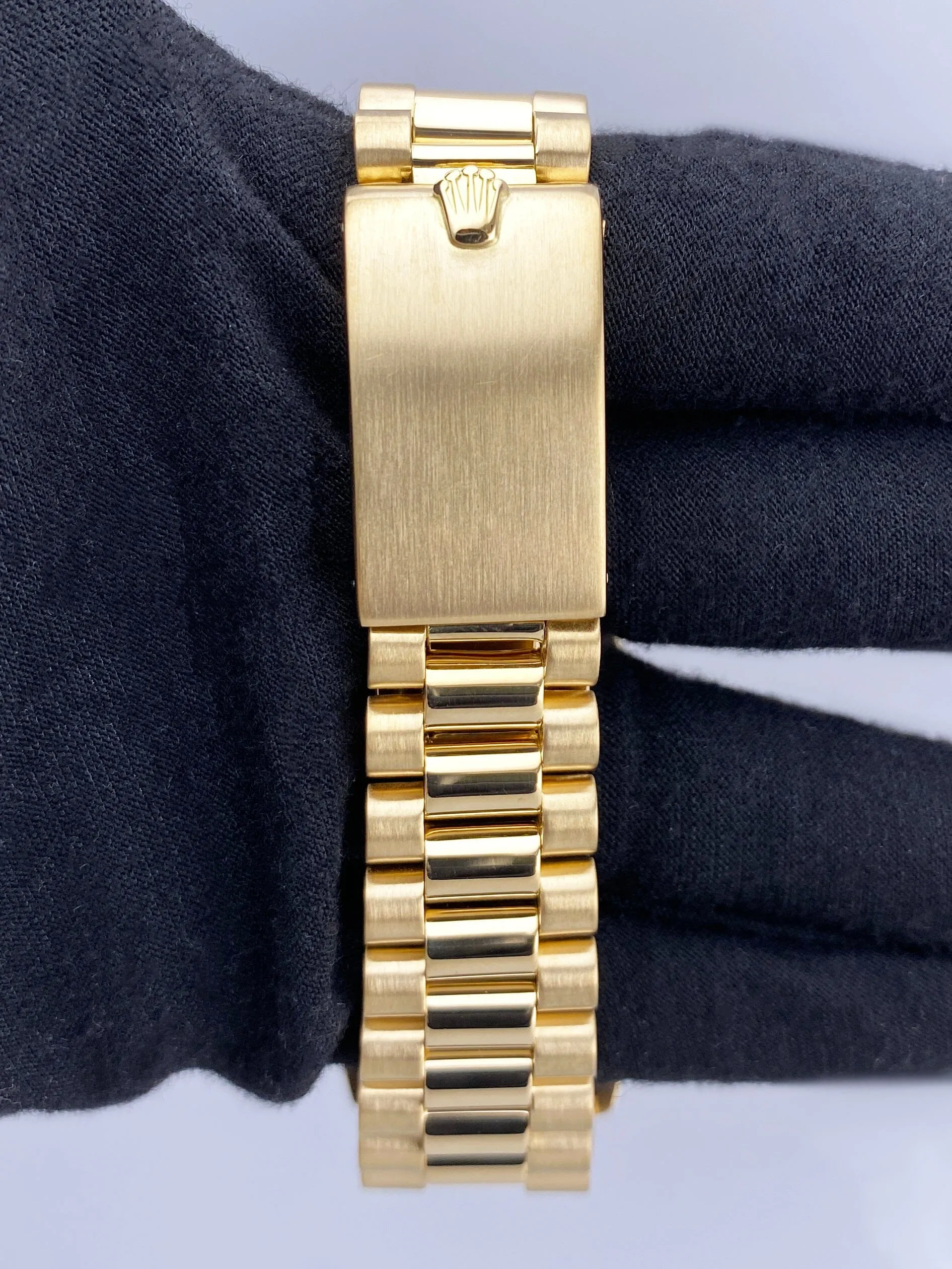 Rolex Day Date 1803 Silver Dial 18K Yellow Gold Mens Watch