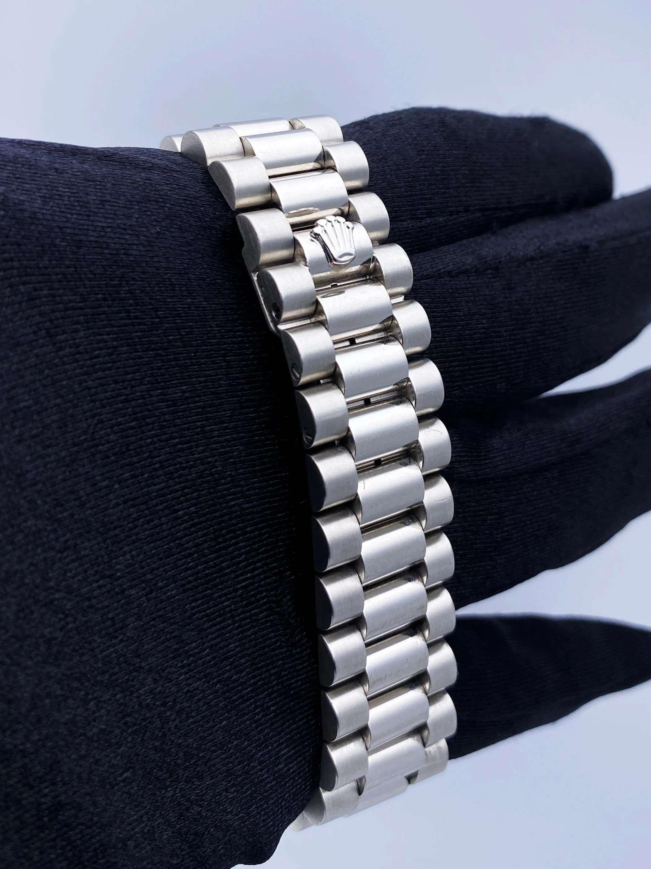 Rolex Day-Date 18039 18K White Gold Mens Watch