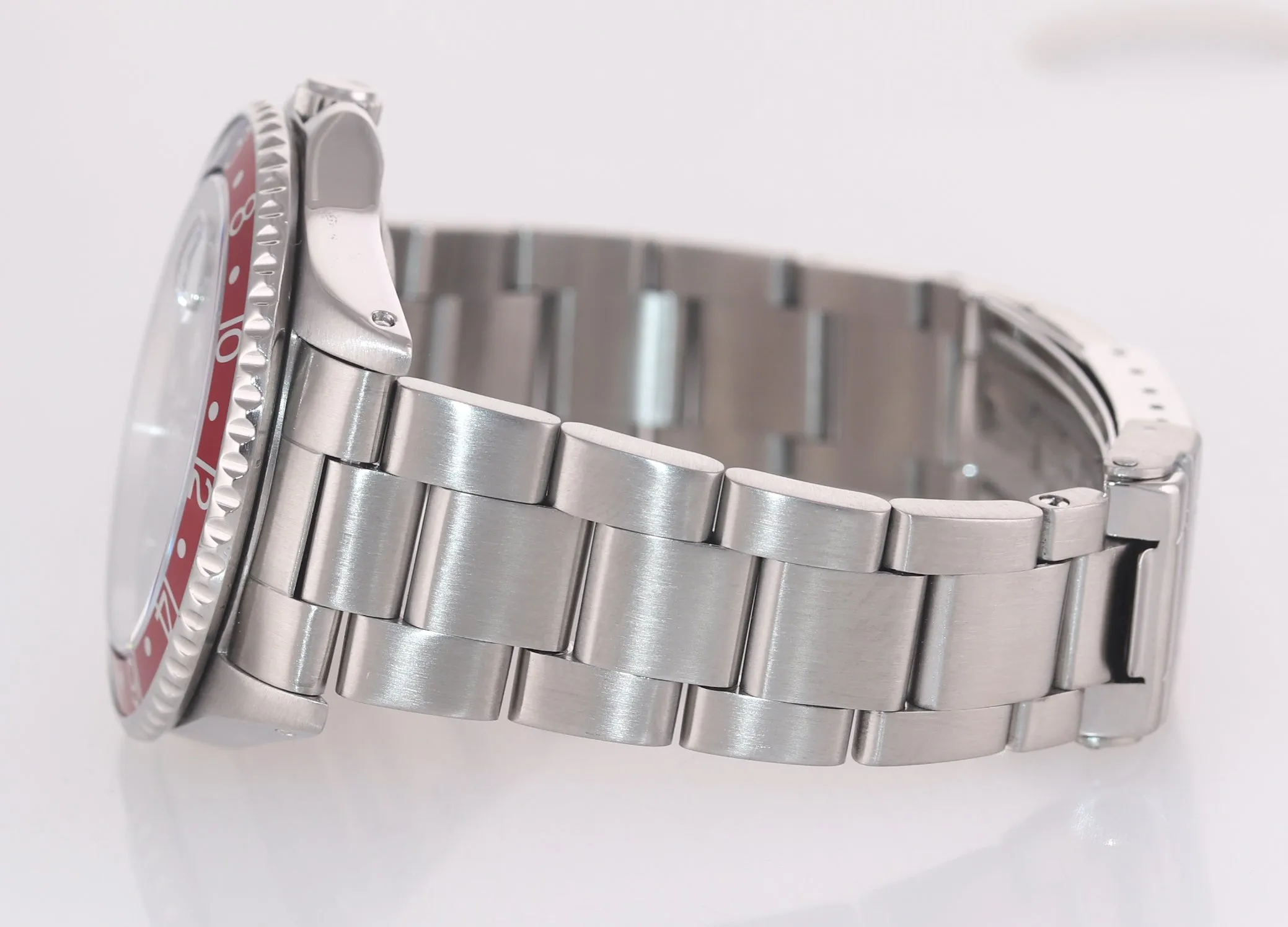 Rolex GMT-Master Pepsi Steel 16710 Blue Red Steel 40mm Date Watch Box.
