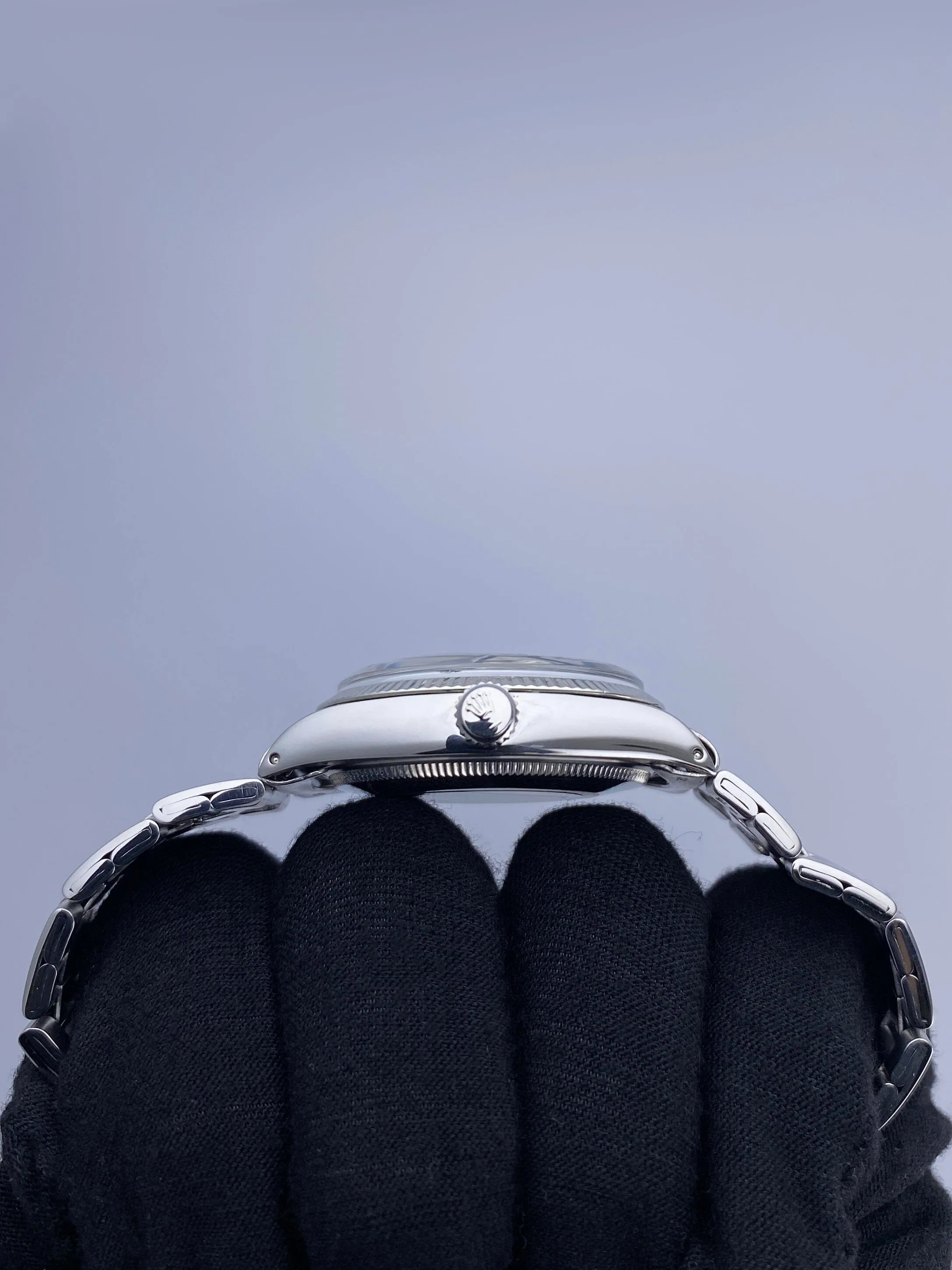 Rolex Oyster Perpetual 1005 Silver Dial Steel Mens Watch