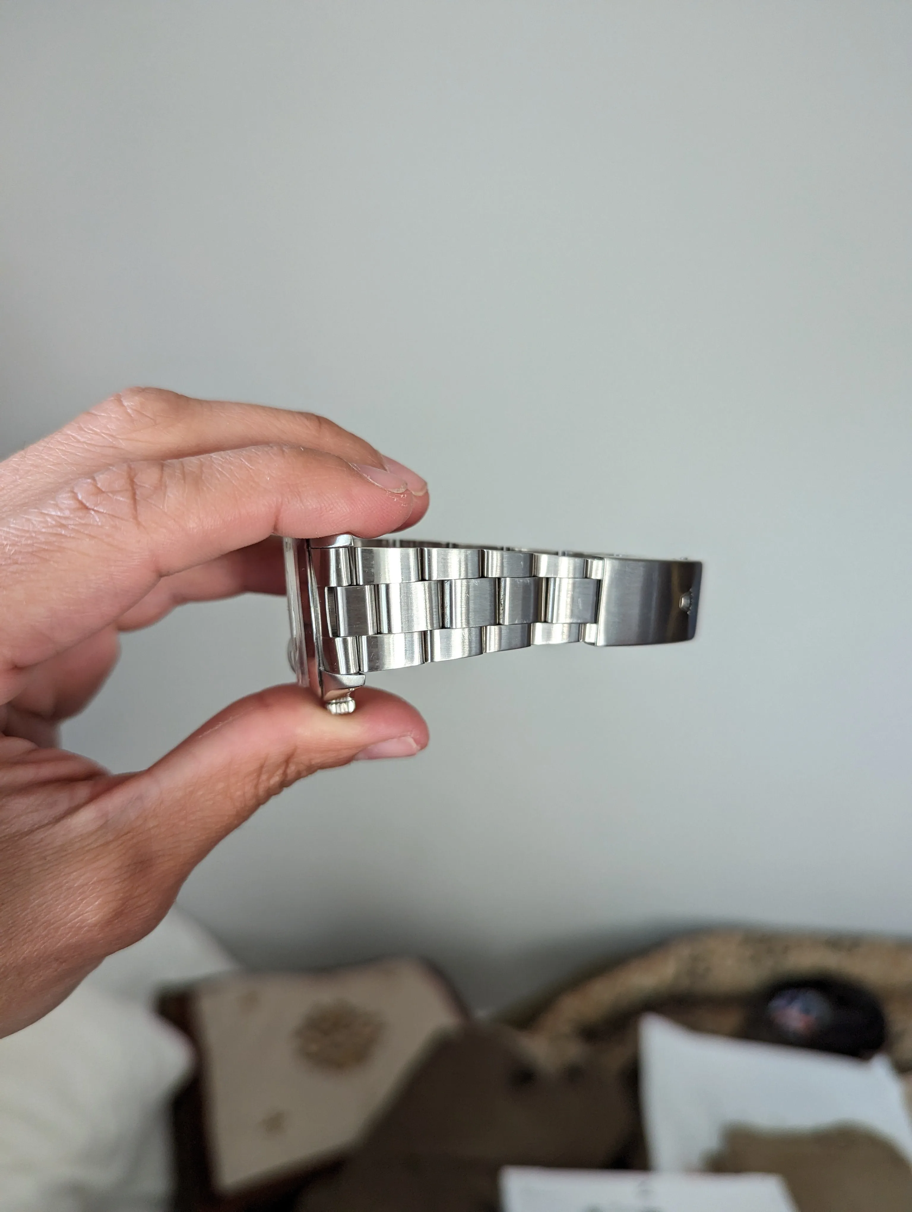 Rolex Oysterdate 6694 - Silver Sunburst