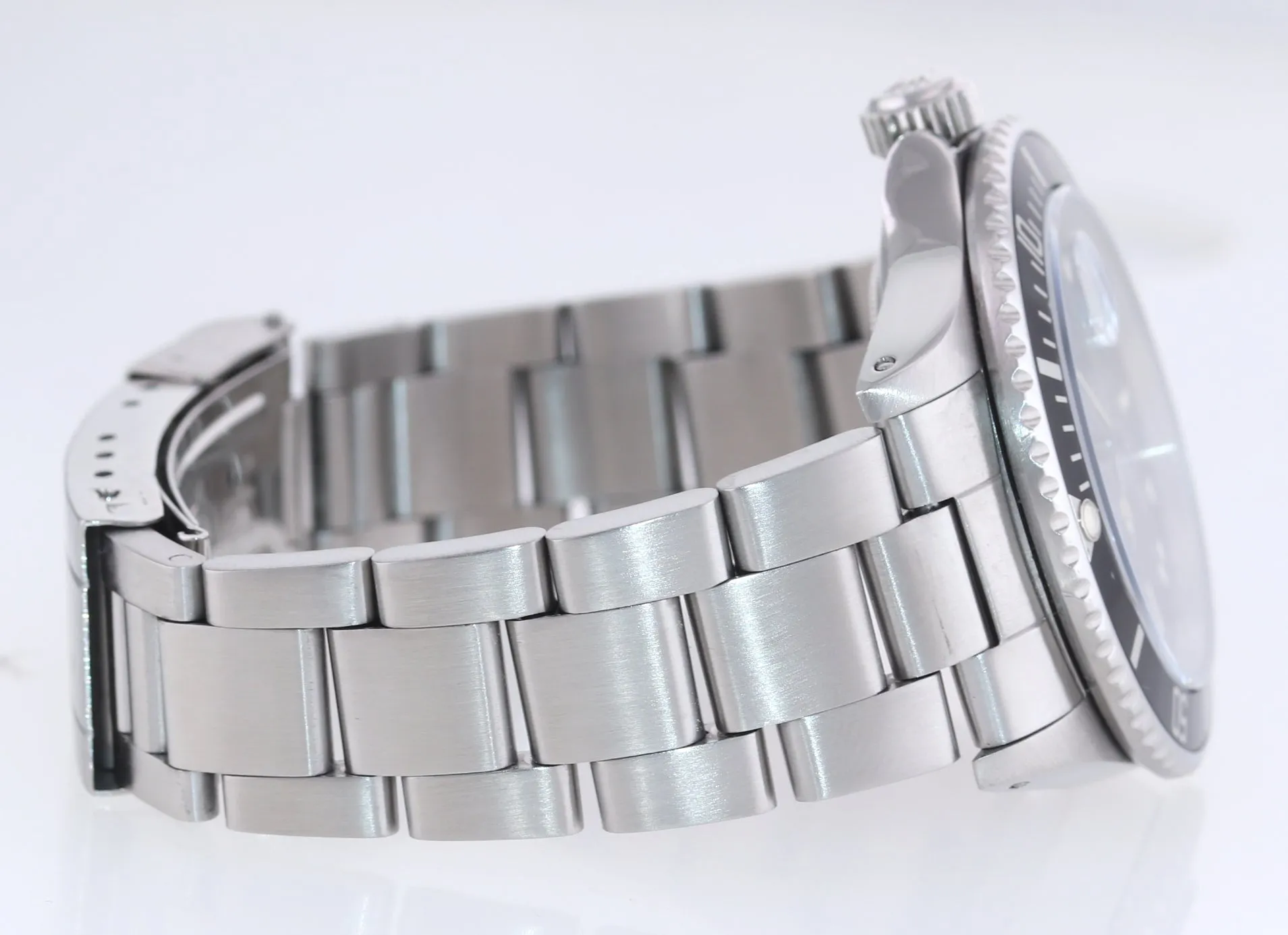 Rolex Submariner Date 16800 Steel Black 40mm Dive Watch Box