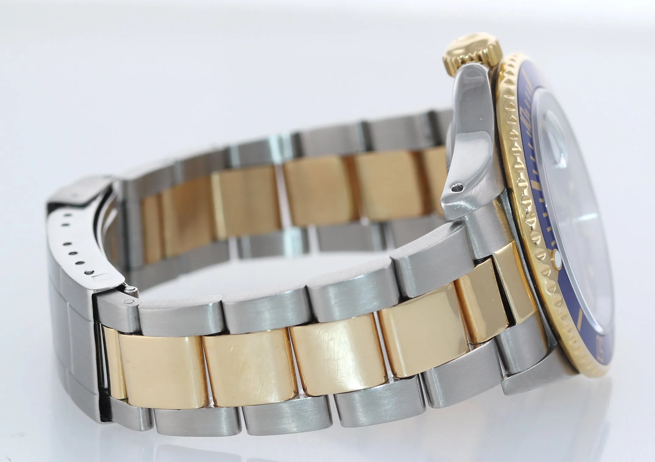 Rolex Submariner Date 16803 18K Gold Steel Two Tone Blue Watch Box