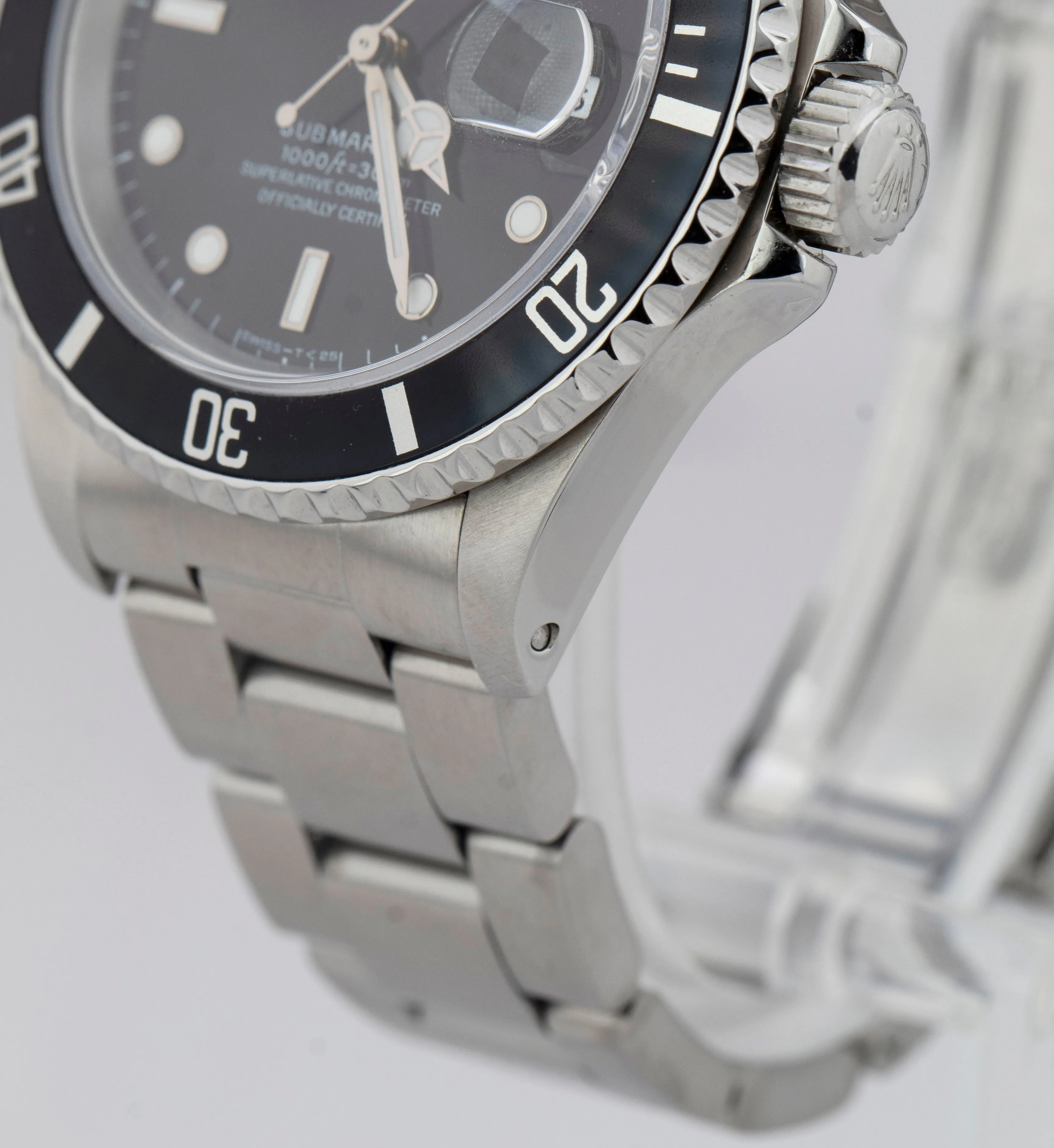 Rolex Submariner Date Stainless Steel Black Automatic Oyster Dive Watch 16610