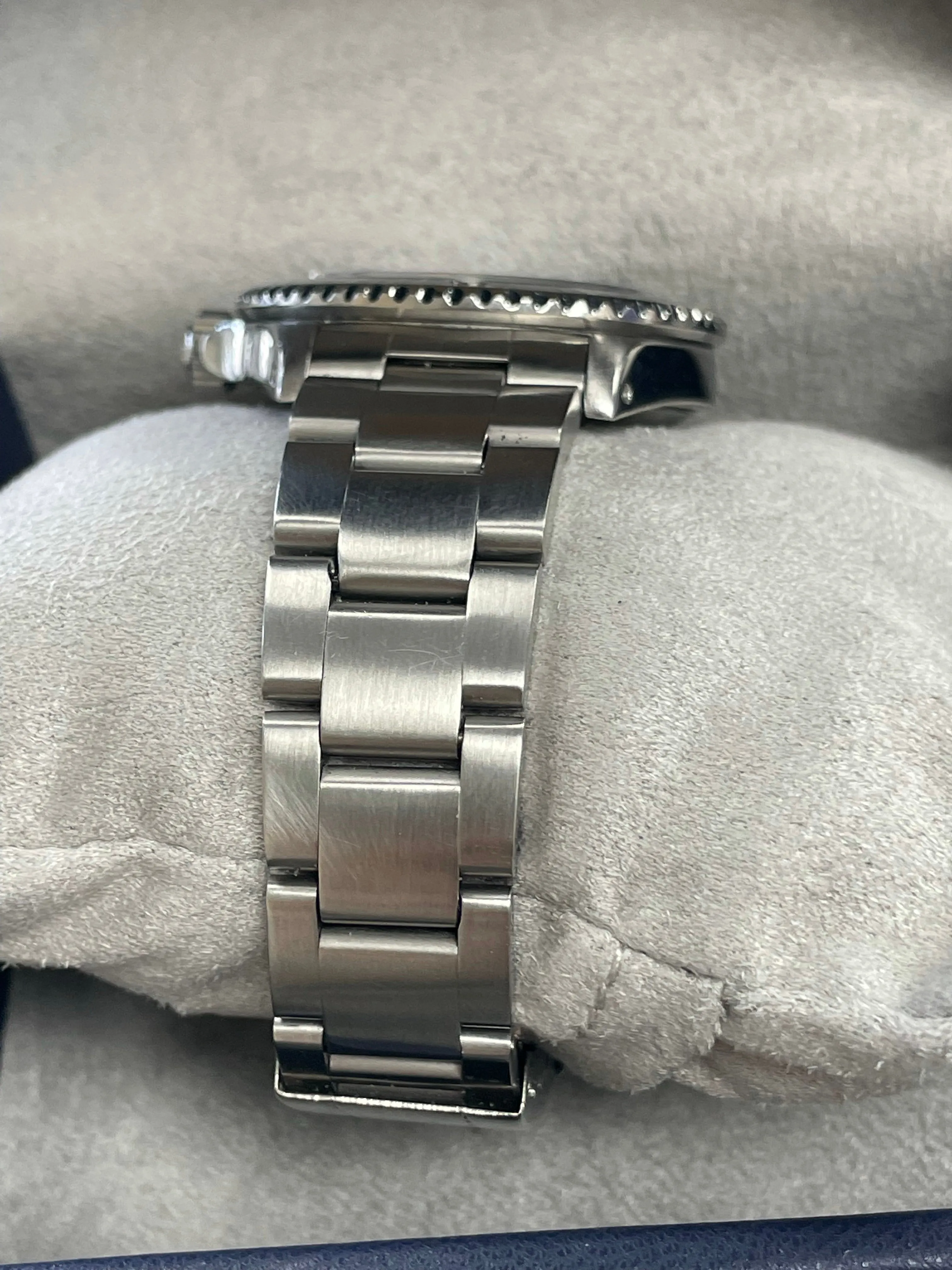 Rolex Submariner Date Tritium 16610 40mm Black Stainless Steel Watch