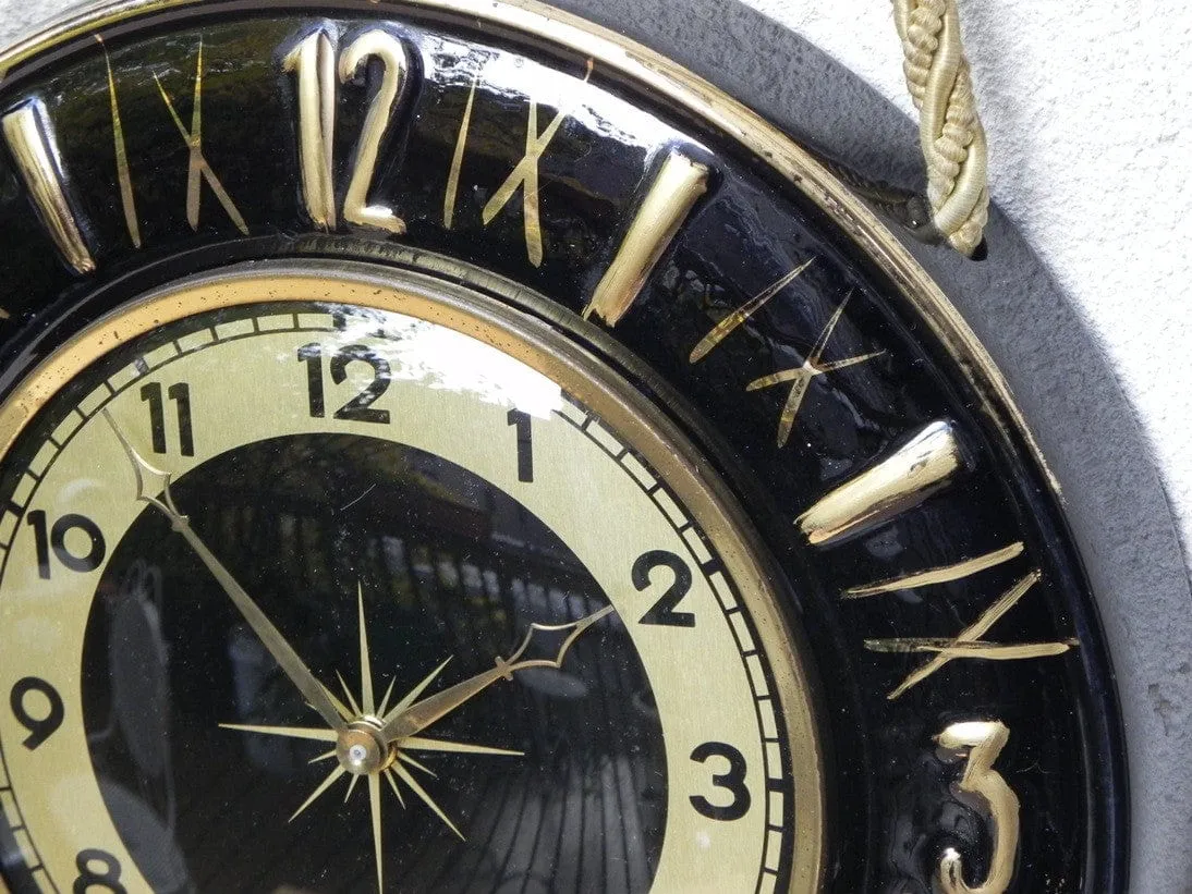 Round Ceramic Black Gold Rope Wall Clock