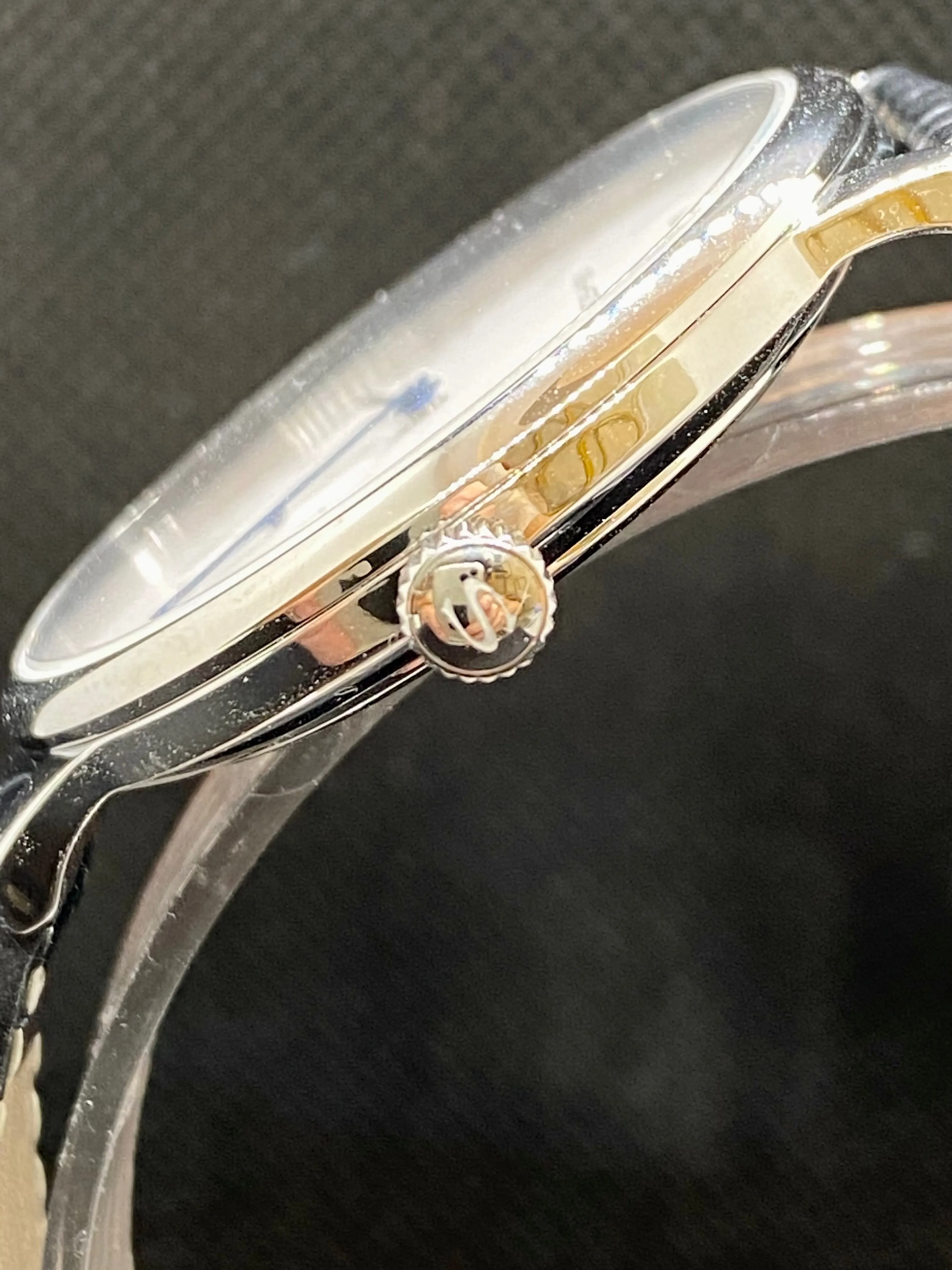 Sea-Gull 12,3,9 hour index with 6 o'clock seconds sub-dial complication. Waterproof and Sapphire manual wind Watch 819.17.6004