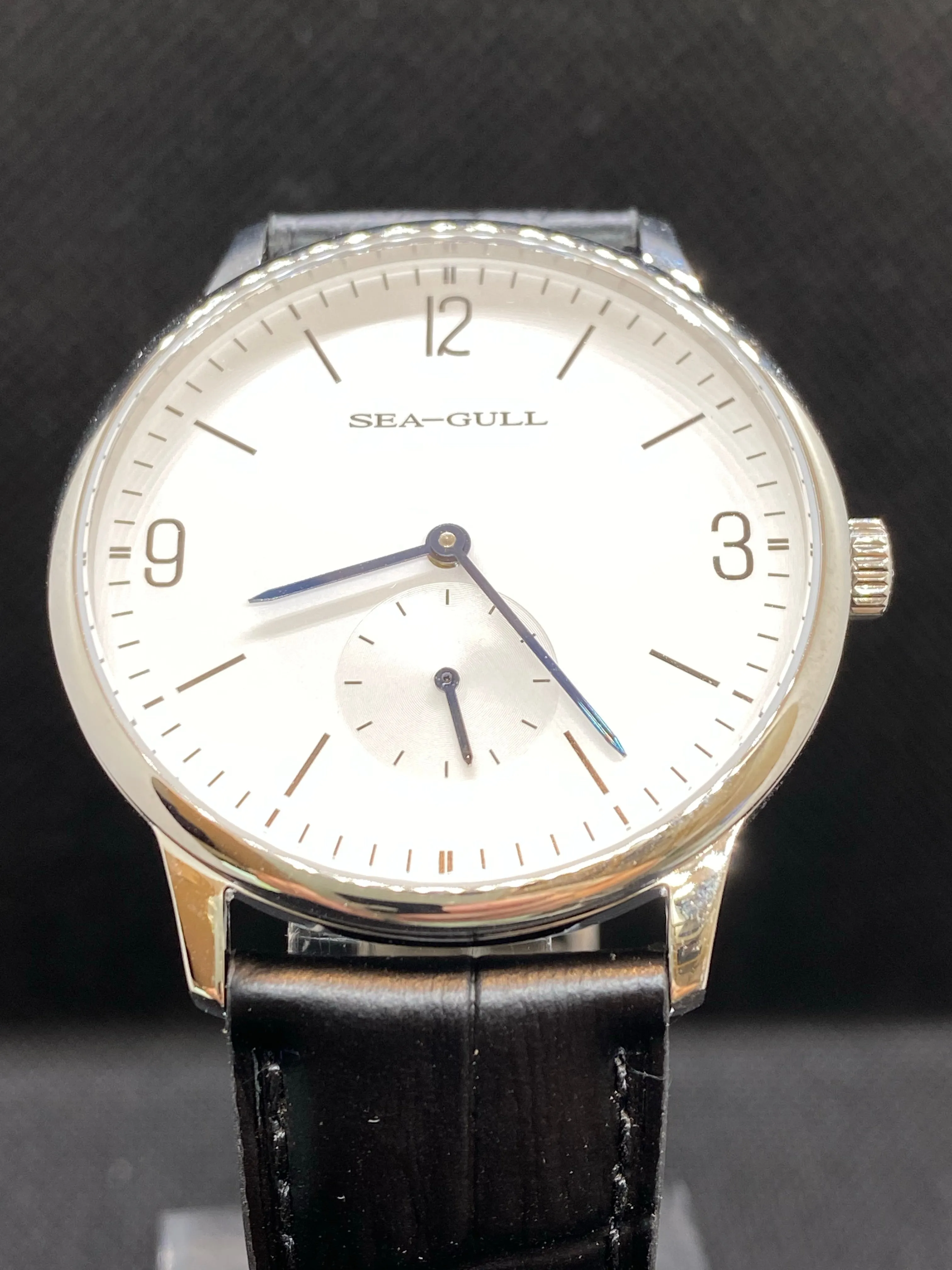 Sea-Gull 12,3,9 hour index with 6 o'clock seconds sub-dial complication. Waterproof and Sapphire manual wind Watch 819.17.6004