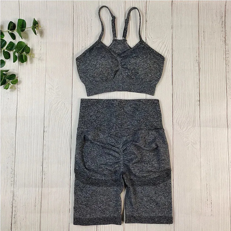 Seamless Gym Clothing Set for Women