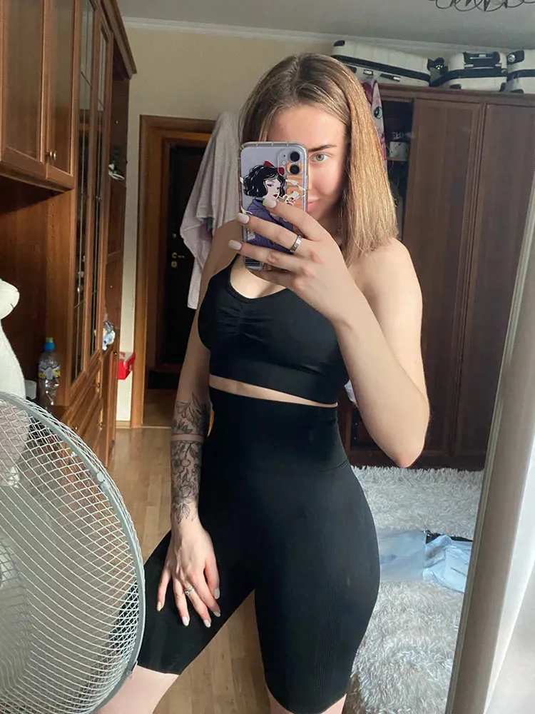 Seamless Gym Clothing Set for Women