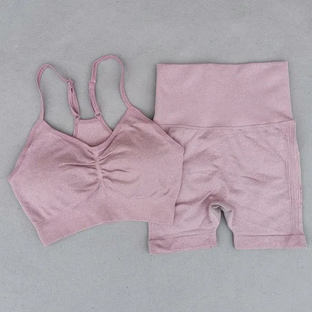 Seamless Women's Yoga Set - Sports Bra and Running Shorts - Athletic Workout 2-Piece Sport Suit