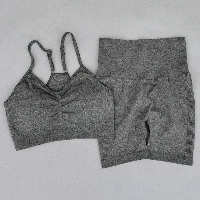 Seamless Women's Yoga Set - Sports Bra and Running Shorts - Athletic Workout 2-Piece Sport Suit