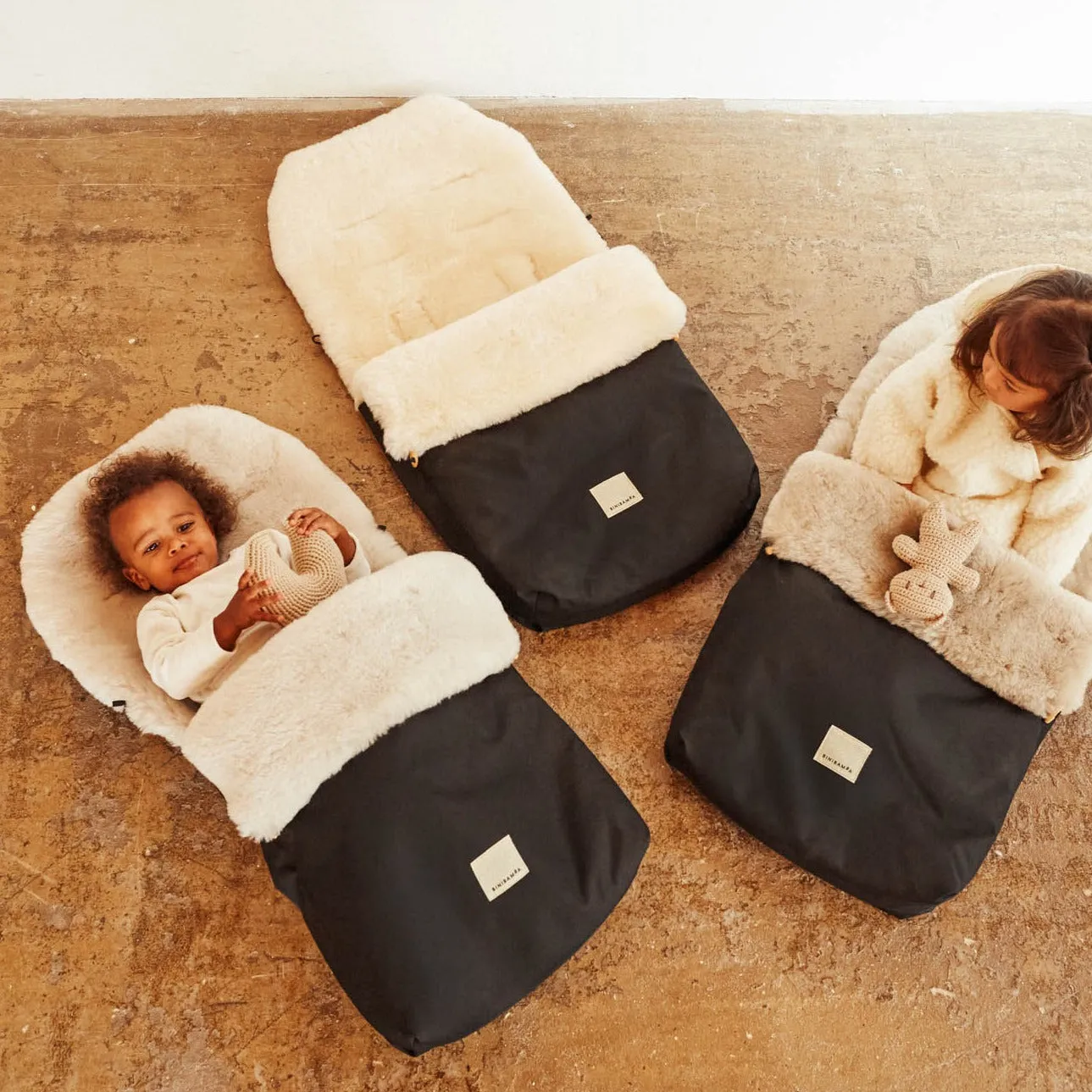 Sheepskin Buggy Puffmuff (Moon)