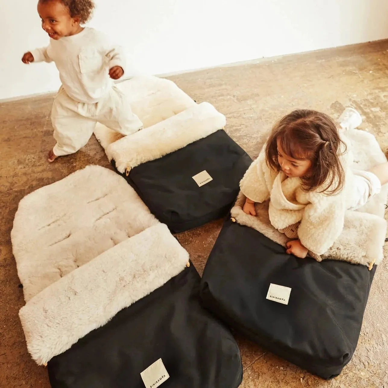 Sheepskin Buggy Puffmuff (Moon)