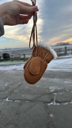 Sheepskin Puddy Mittens with Thumbs | Chesnut