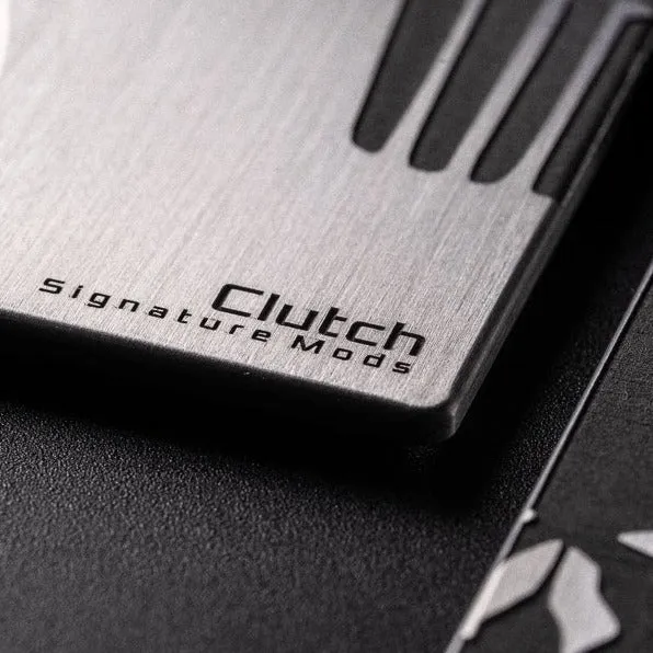 Signature Mods DOVPO CLUTCH Skull