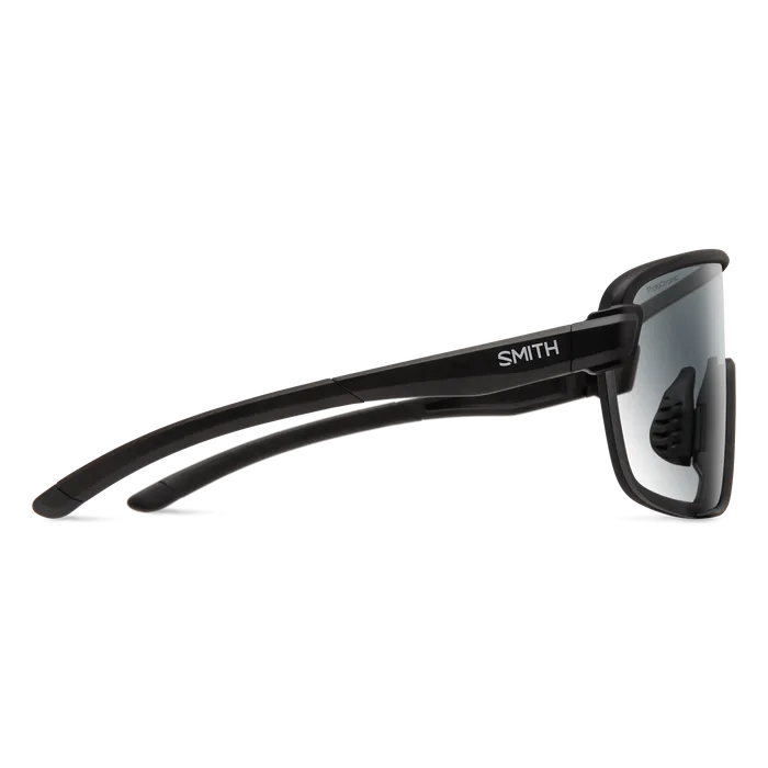 Smith Bobcat Matte Black   ChromaPop Photochromic Clear To Gray