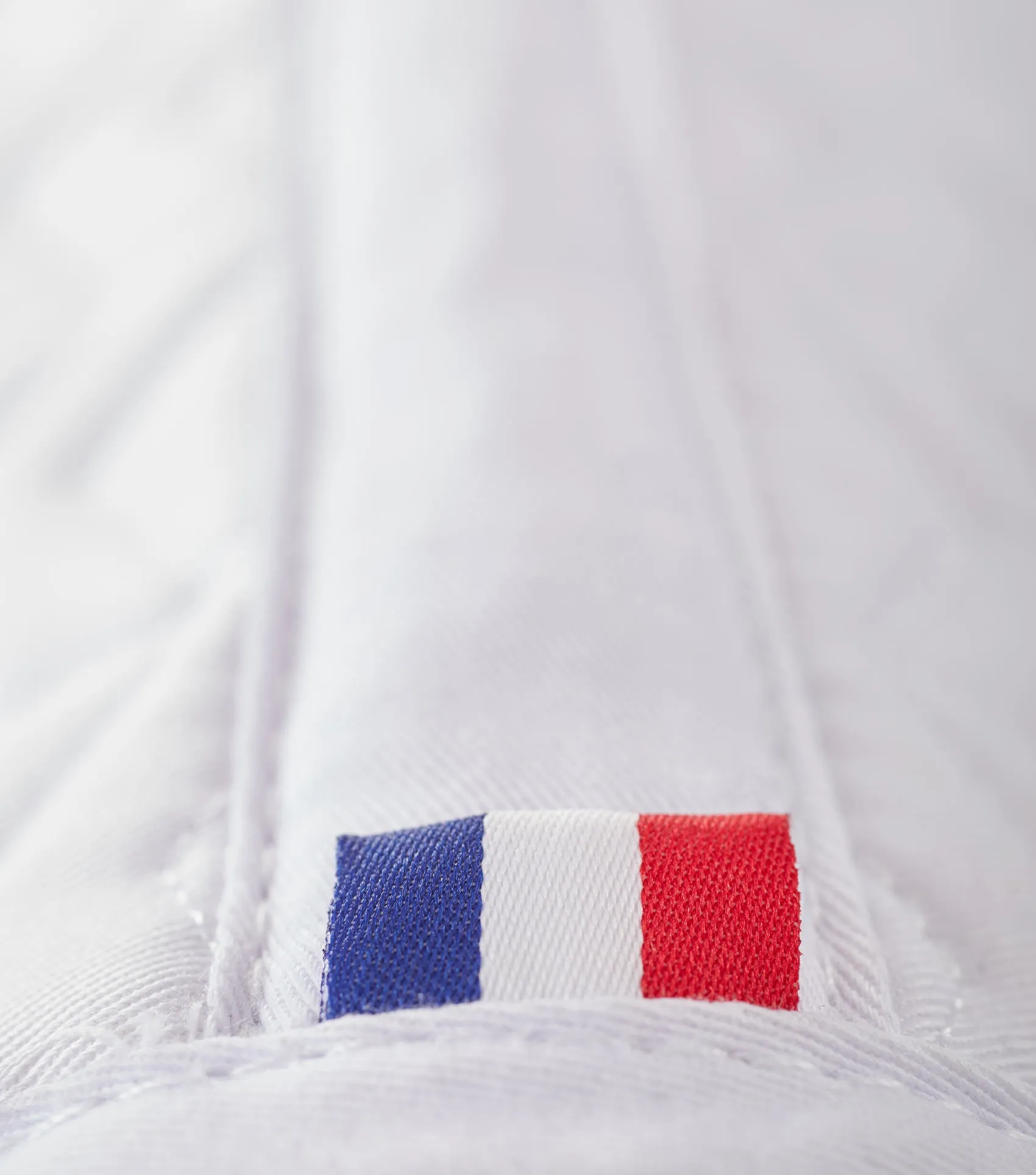 Sovereign Dressage Square White