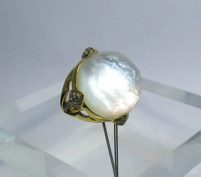 STEPHEN WEBSTER  Diamond Ring 18 Karat White Gold Mother of Pearl Size 7
