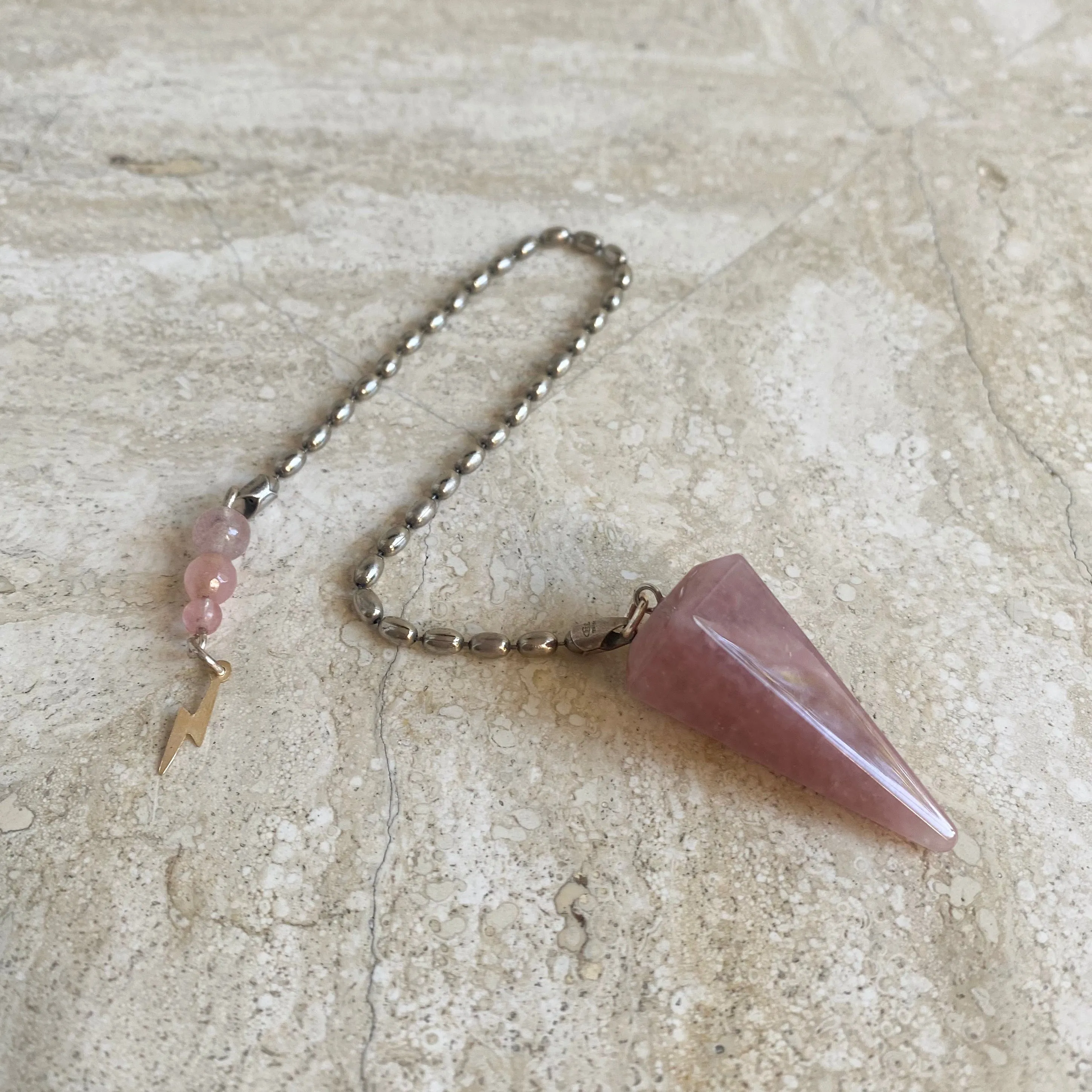 STRAWBERRY QUARTZ PENDULUM