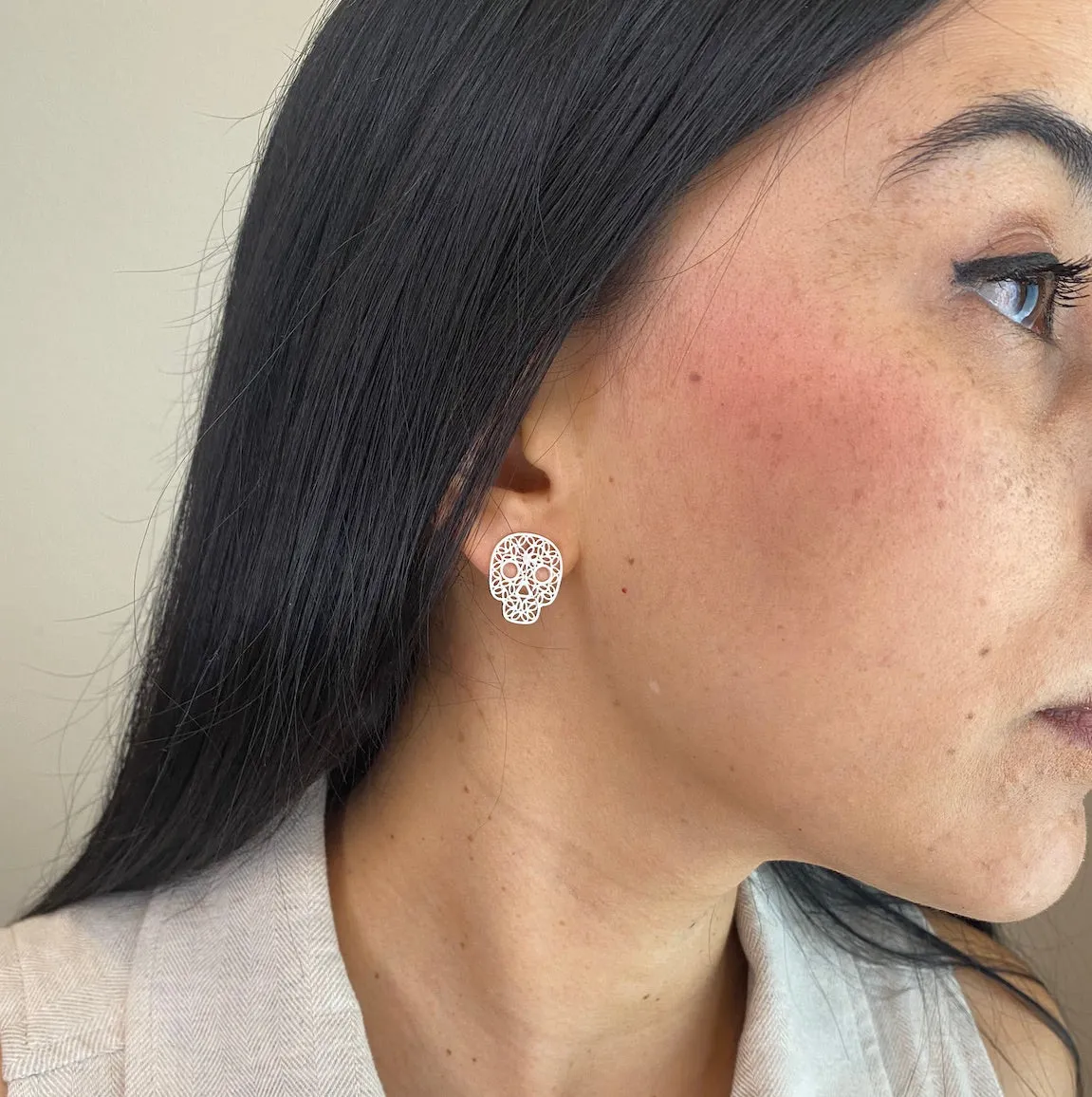 SUGAR SILVER SKULL STUD EARRINGS FILIGREE