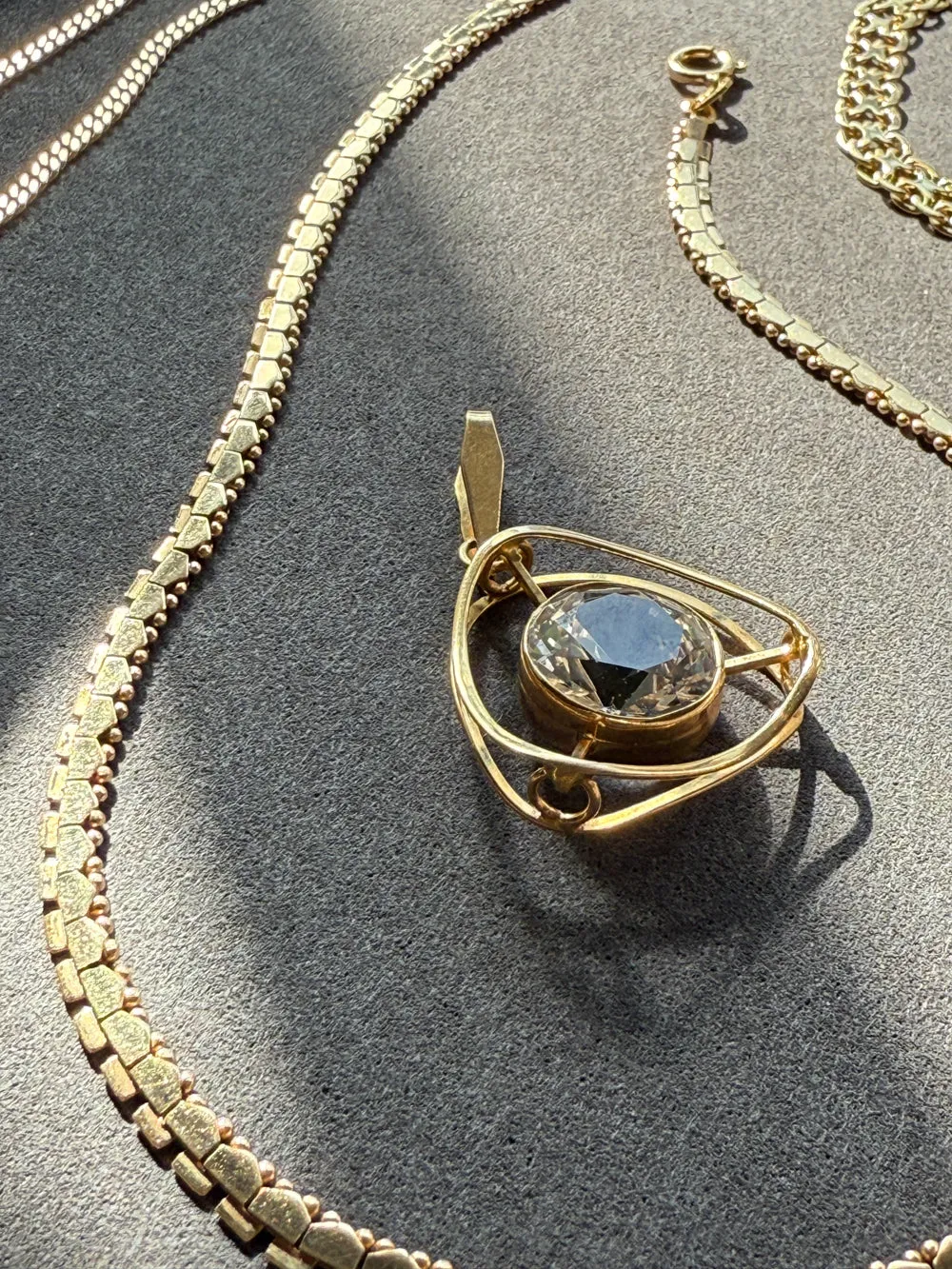 Swedish Vintage Rounded Triangle Pendant in 18k gold with Large Faceted Crystal Quartz Stone - Signed