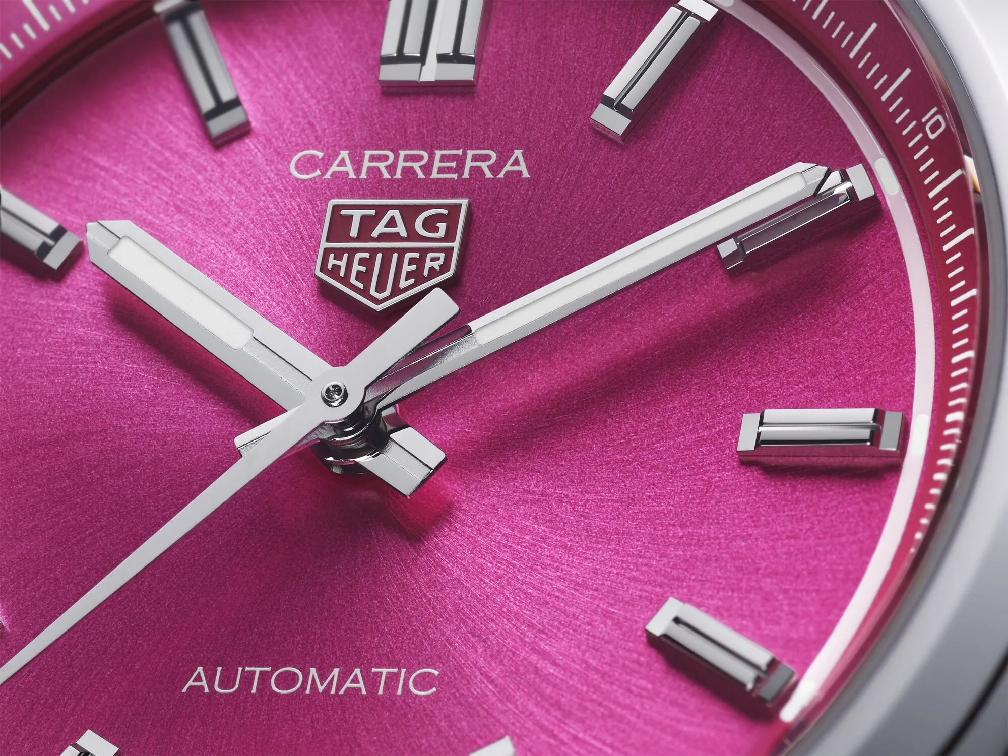 TAG HEUER CARRERA DATE