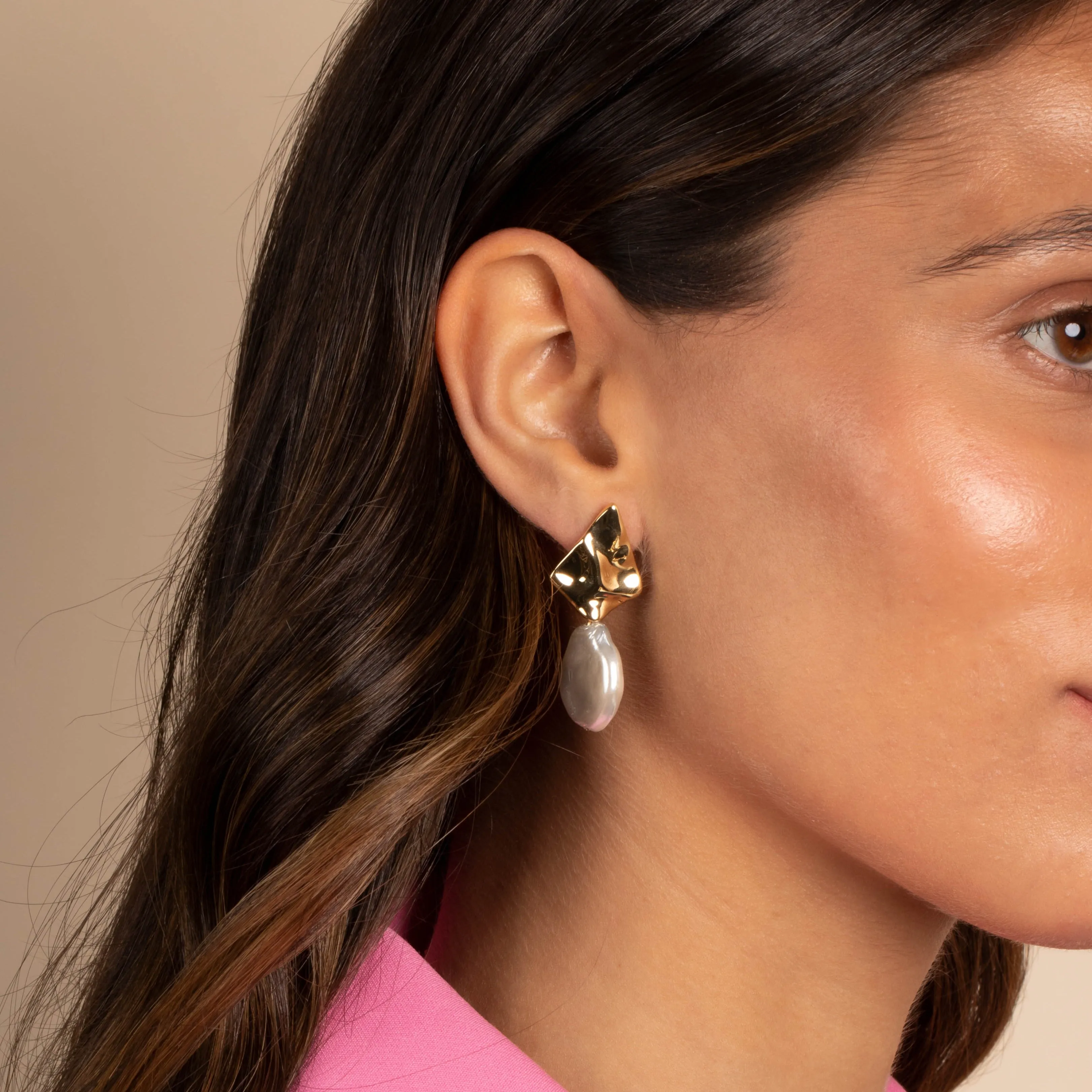Textured Gold X Baroque Pearl Drop Stud Earring