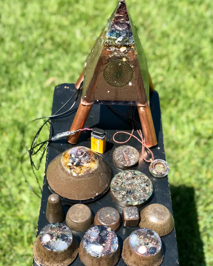 The “Sleek Family Pack”- Sleek Nubian Tensor Ring Equalizer Mini CB, Dream Machine, 3 Macro Towerbusters, Appliance Shields, Amulet, 5 freebies ($220 in savings)