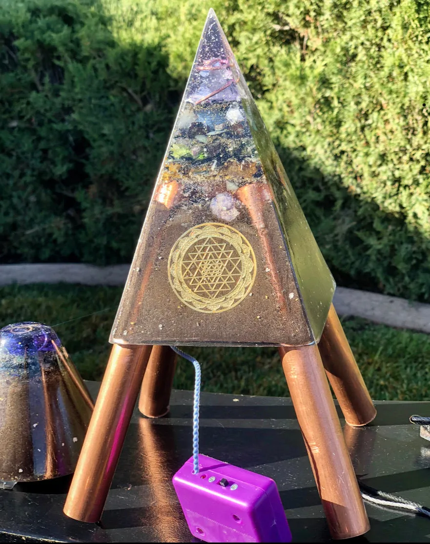 The “Sleek Family Pack”- Sleek Nubian Tensor Ring Equalizer Mini CB, Dream Machine, 3 Macro Towerbusters, Appliance Shields, Amulet, 5 freebies ($220 in savings)