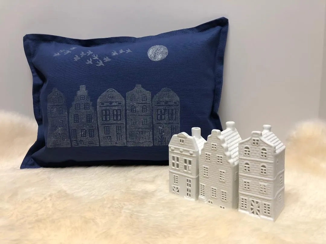 Throw Pillows