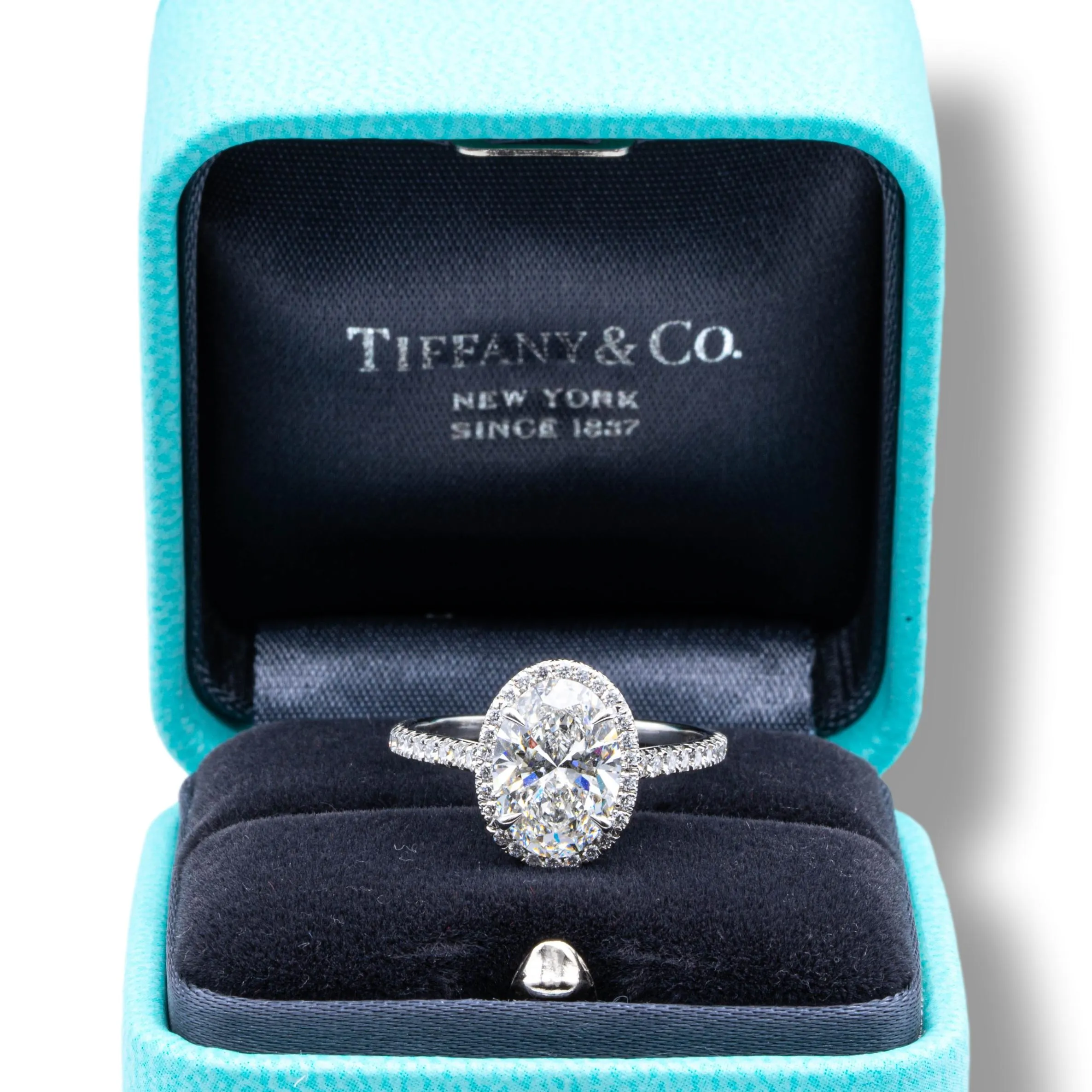 Tiffany & Co. Oval Soleste Diamond Engagement Ring 2.33 Cts Total F VS1 Platinum