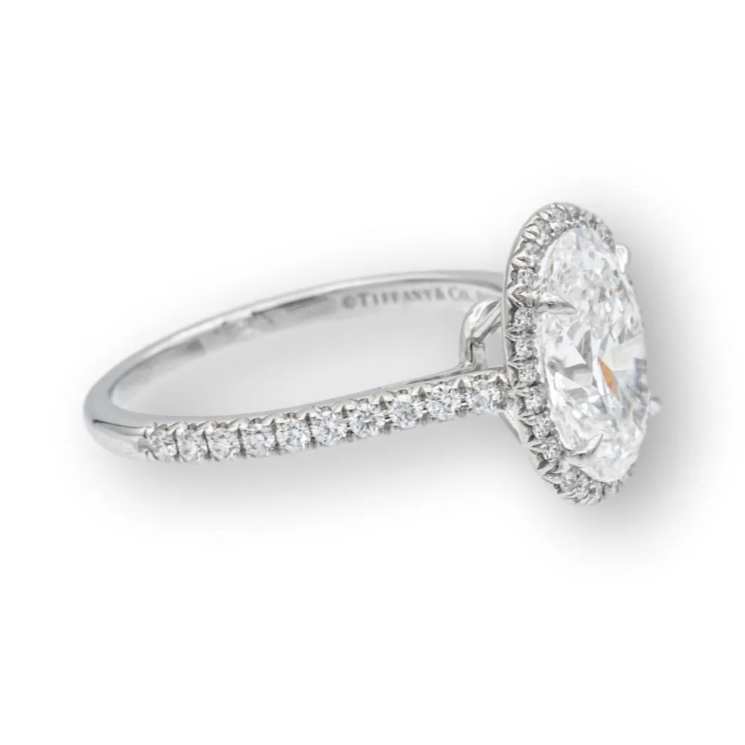 Tiffany & Co. Oval Soleste Diamond Engagement Ring 2.33 Cts Total F VS1 Platinum