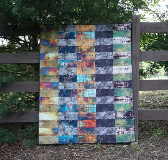 Tim Holtz Abandoned Villa Rosa Spark Fat Quarter Pack and Free Pattern FB4FQTH.SPARK