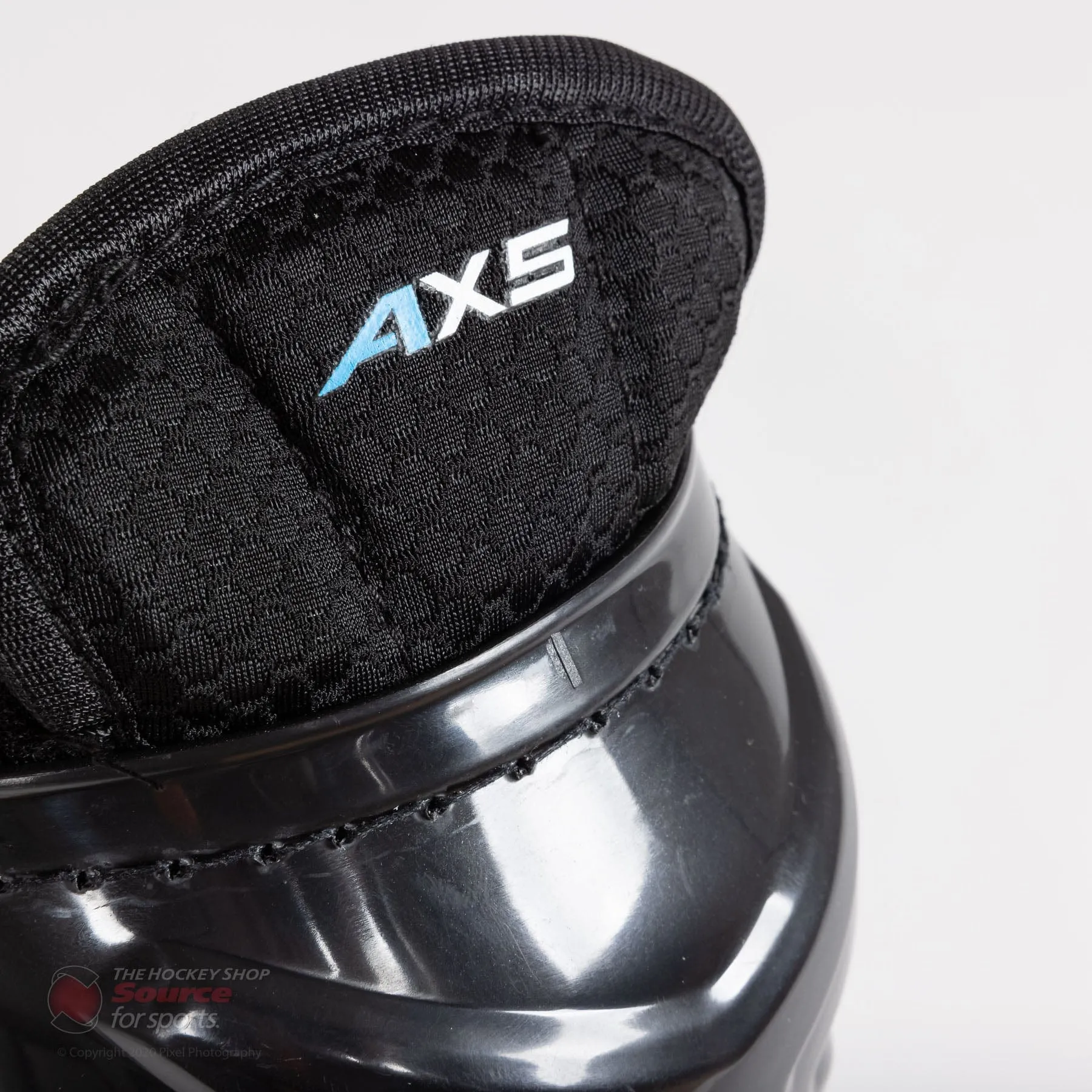 TRUE AX5 Junior Hockey Shin Guards