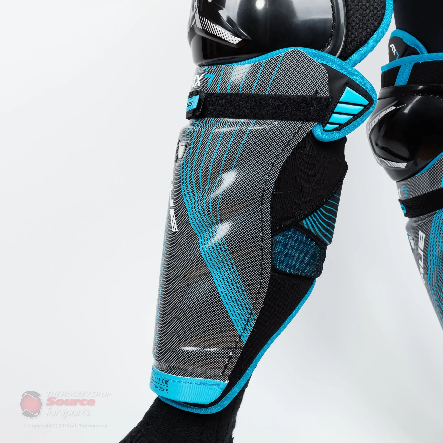 TRUE AX7 Senior Hockey Shin Guards