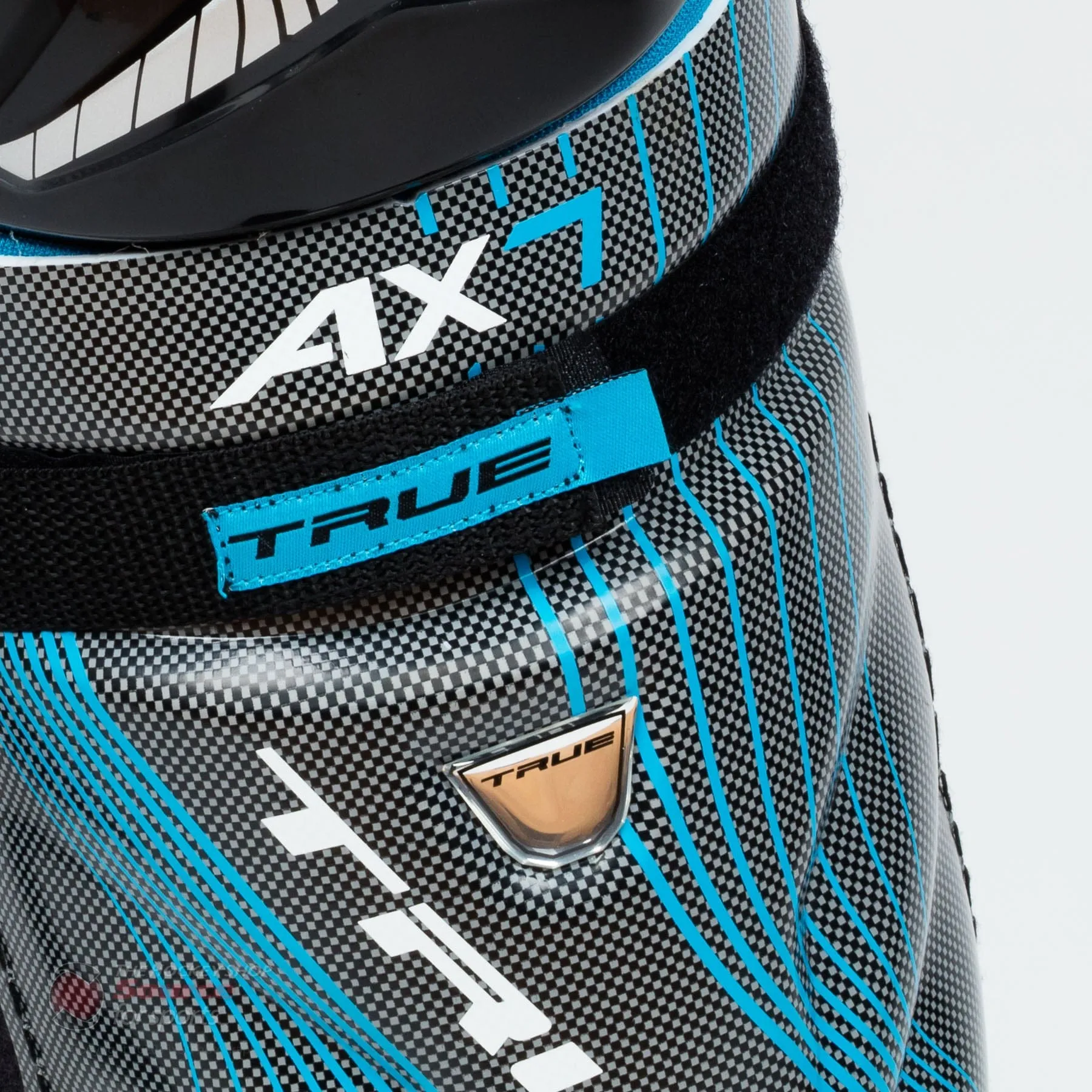 TRUE AX7 Senior Hockey Shin Guards