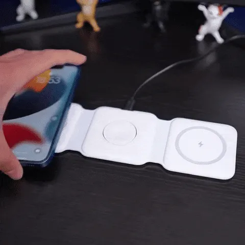 UltiMag™ - 3 in 1 Charging Station