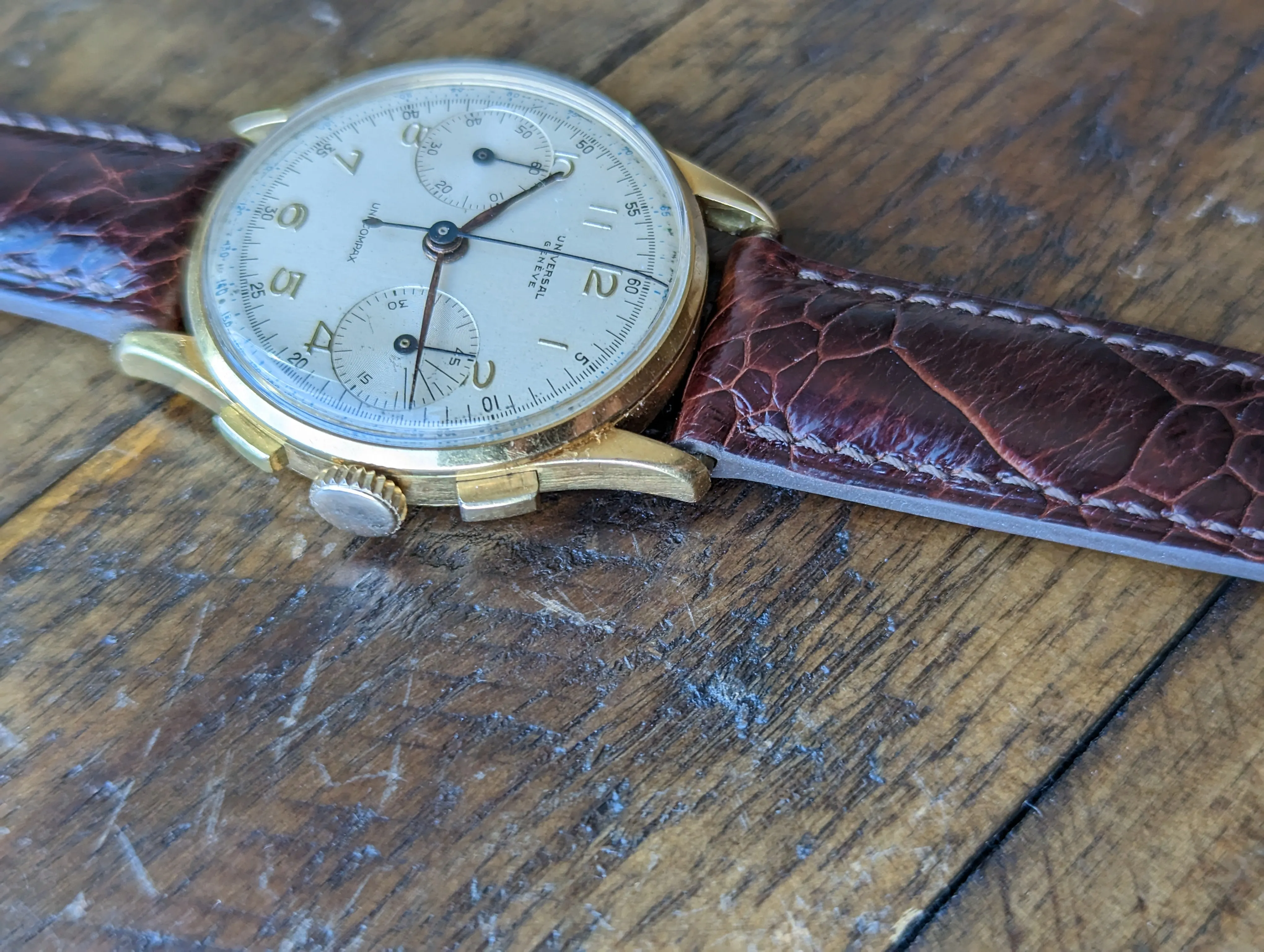 Universal Geneve Uni-Compax 12445 - Serviced w/ 6mo warranty.