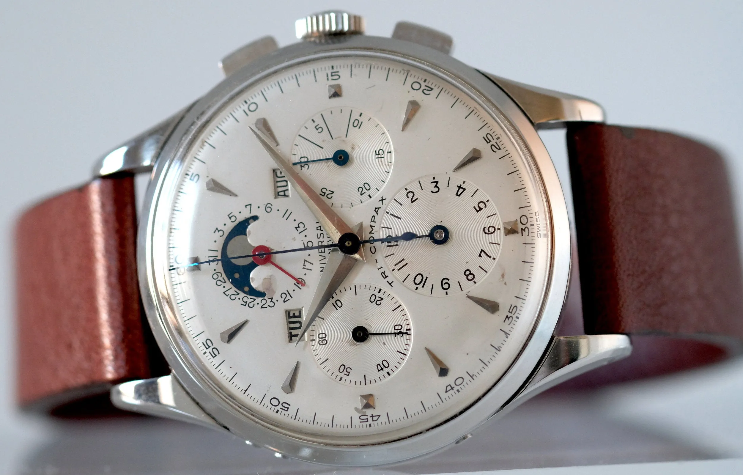 Universal Genève Tri-Compax with Moonphase