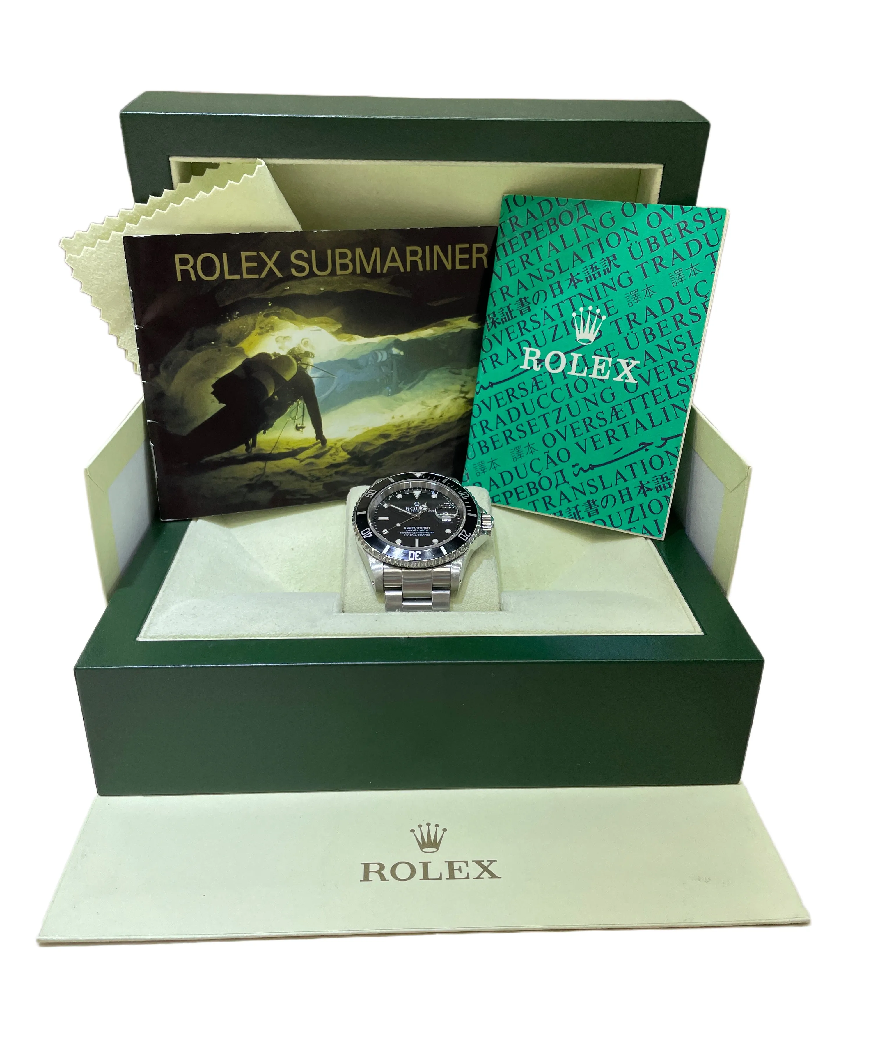 UNPOL. Rolex Submariner Date Stainless Steel 40mm Black Oyster Watch 16610 BOX