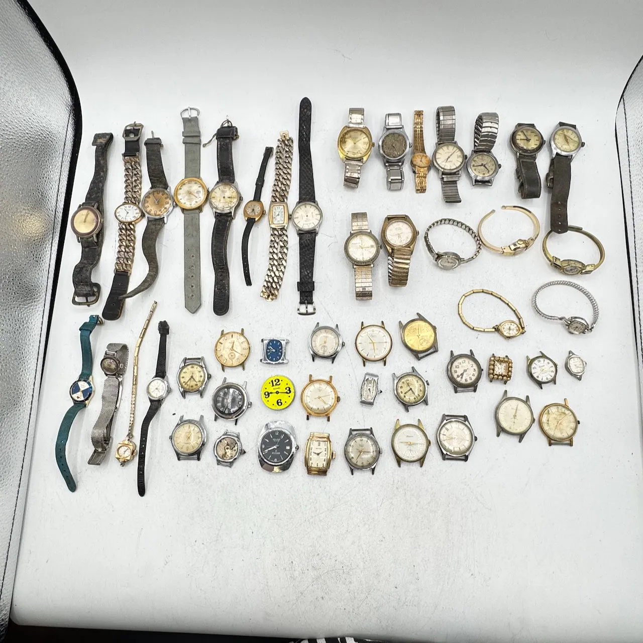 Vintage Bulova, Caravelle, Gruen, etc. Lot of 50 Mechanical Wristwatch 4