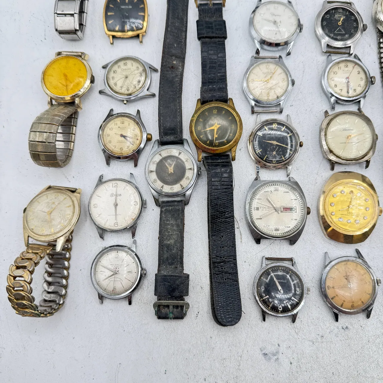 Vintage Caravelle, Seiko, Helbros, etc Lot of 50 Men's Mechanical Wristwatch 7