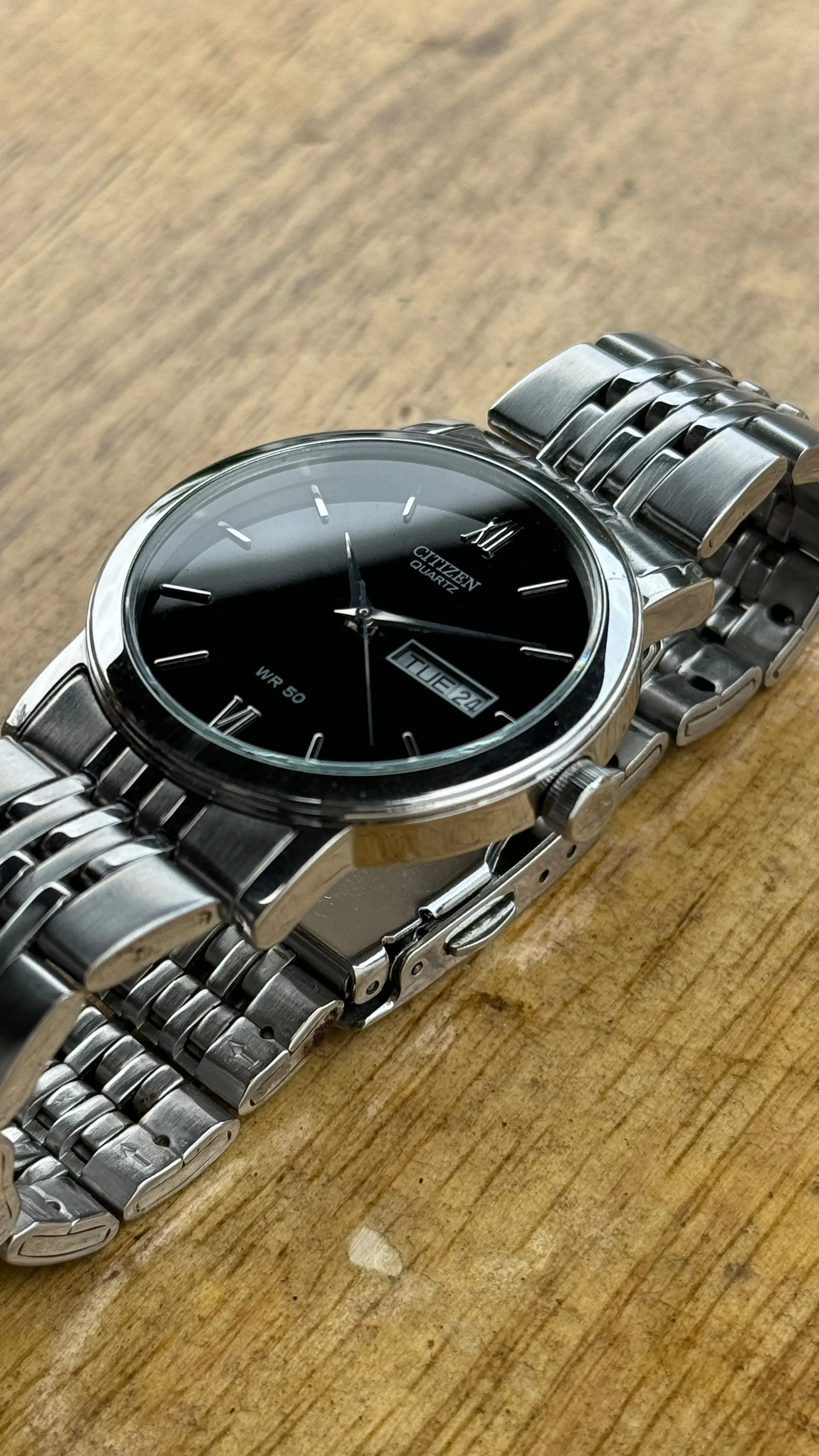 Vintage Citizen Quartz Watch - Black Dial