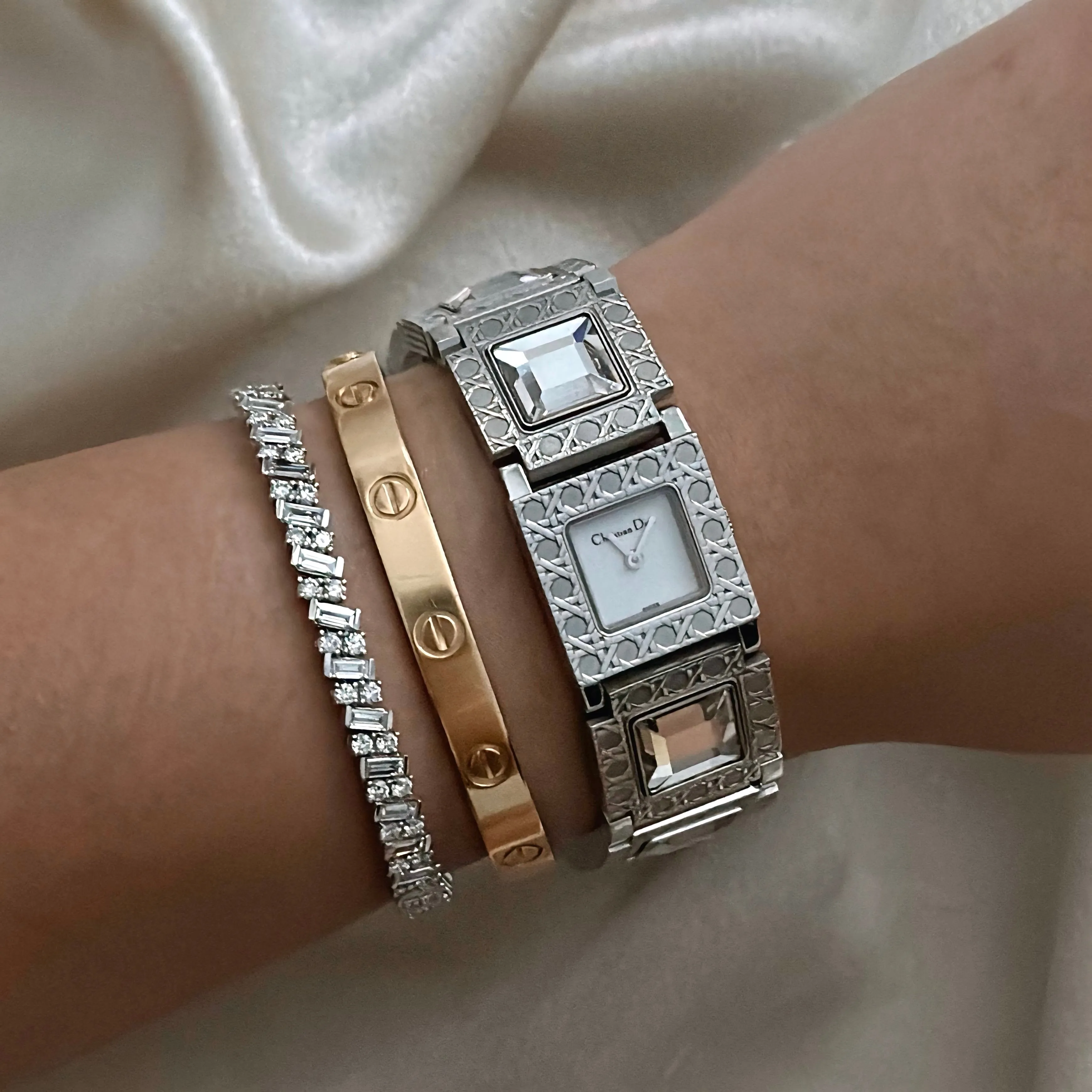VINTAGE DIOR CRYSTAL INTERCHANGEABLE BAND WATCH